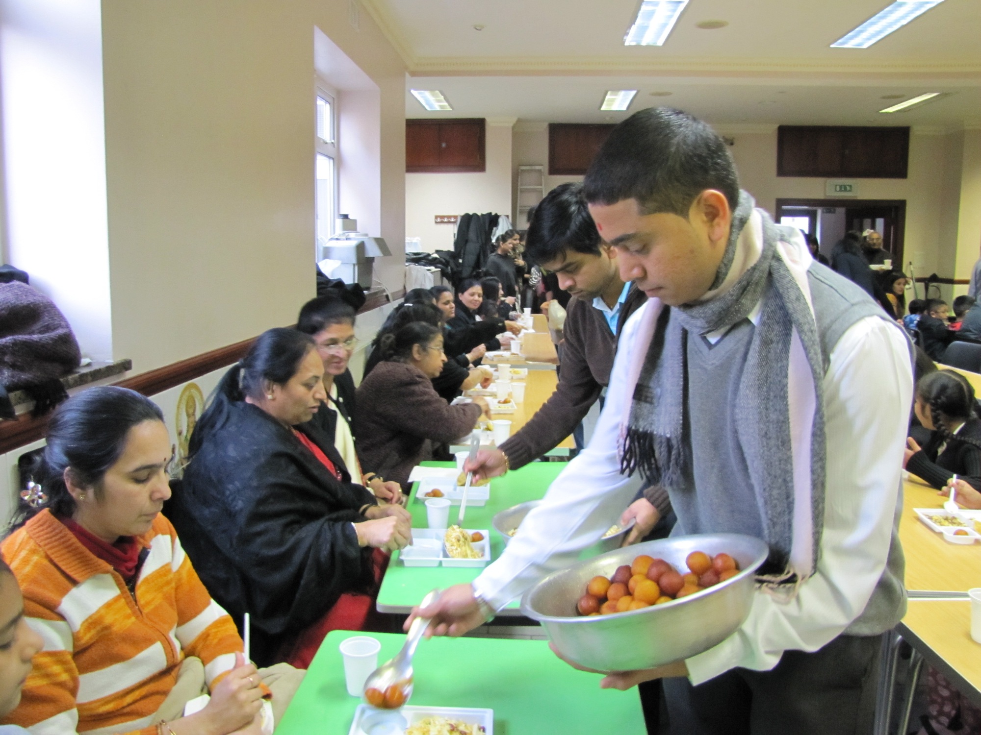 ©1987-2017 SKS Swaminarayan Temple East London