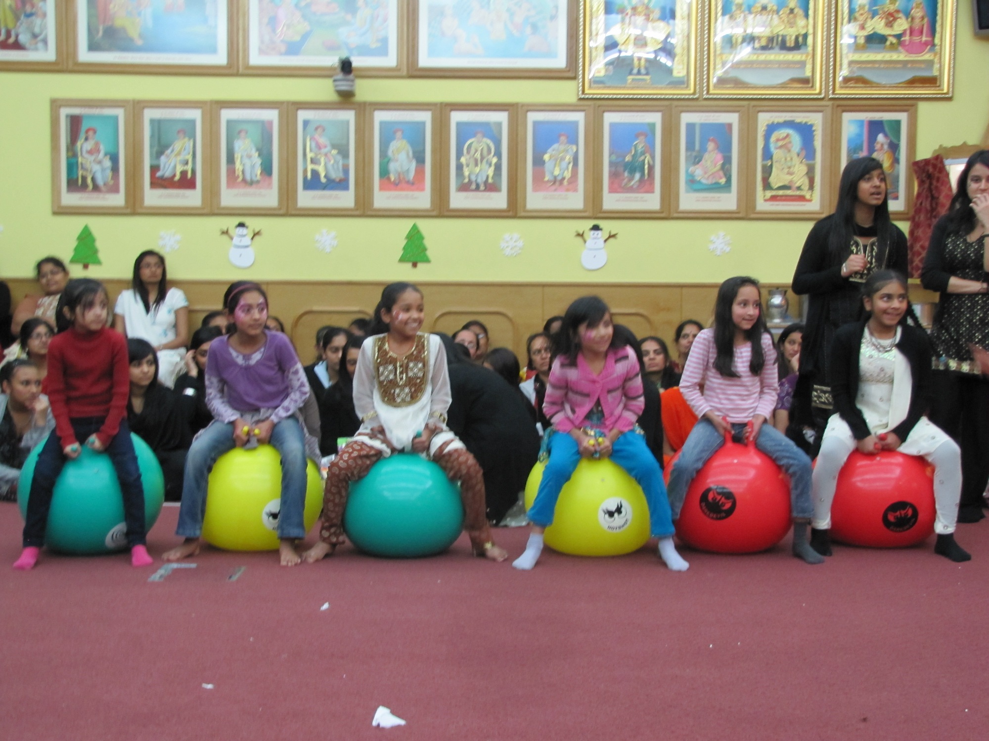 ©1987-2017 SKS Swaminarayan Temple East London