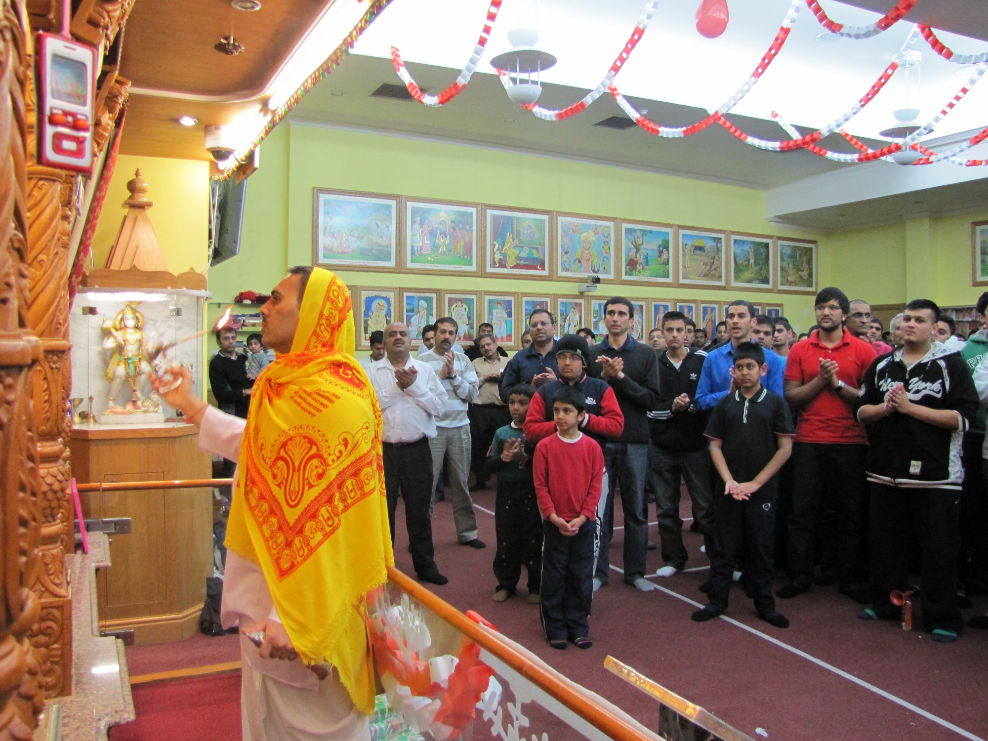 ©1987-2017 SKS Swaminarayan Temple East London