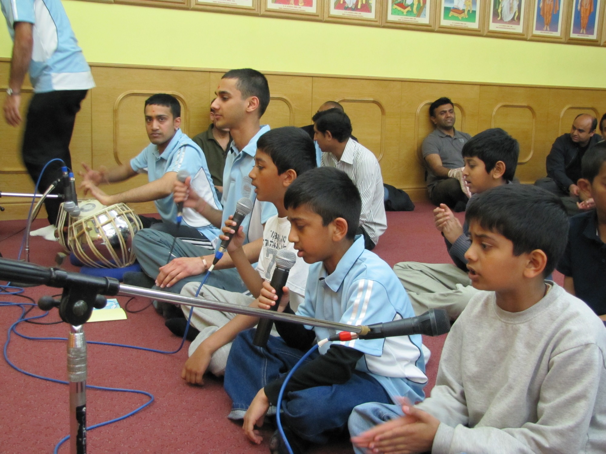 ©1987-2017 SKS Swaminarayan Temple East London