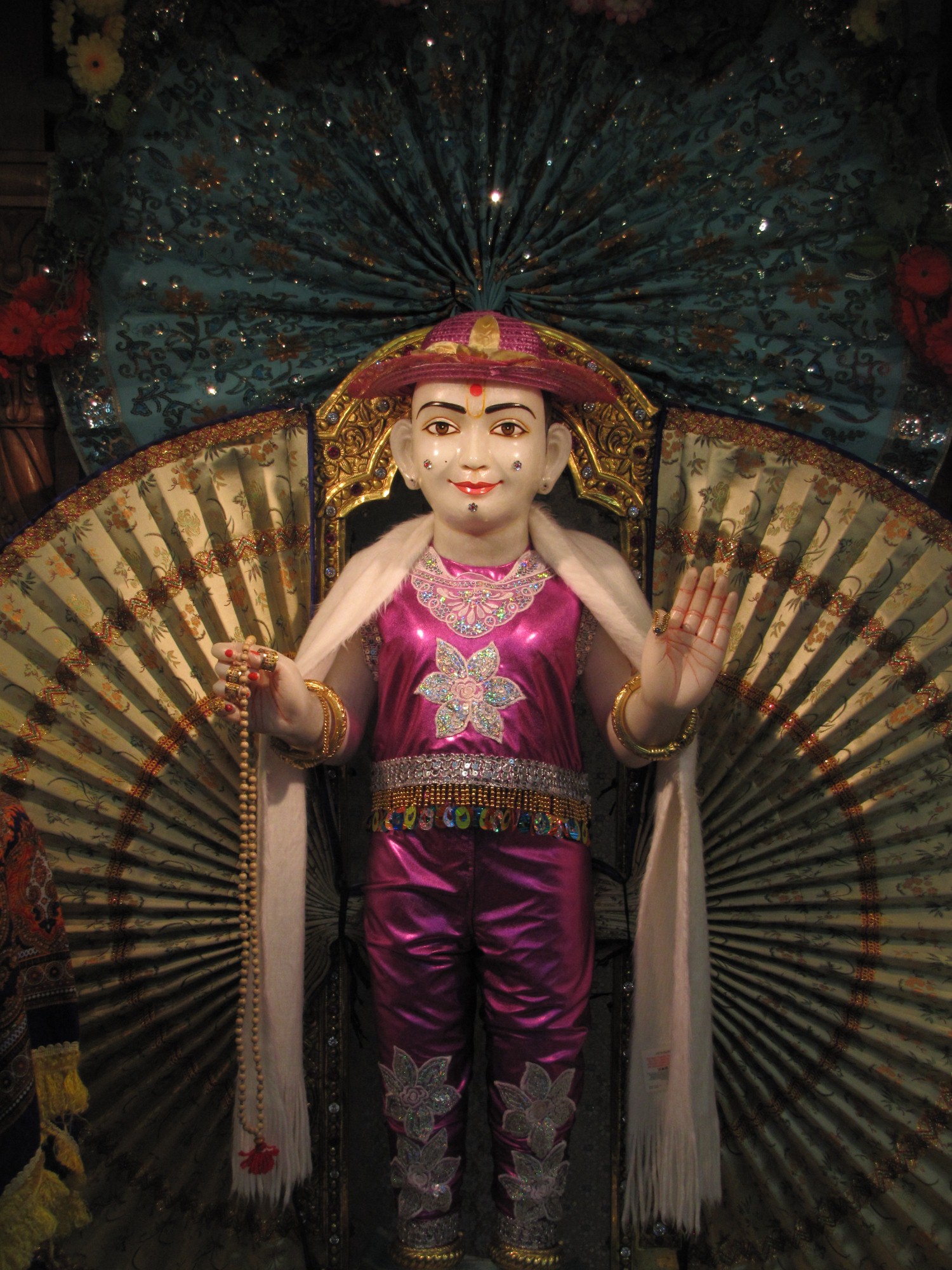 IMG 2026  1500x2000  - ©1987-2017 SKS Swaminarayan Temple East London