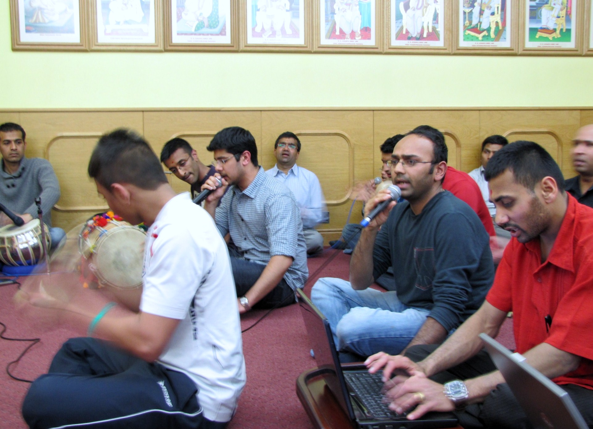 ©1987-2017 SKS Swaminarayan Temple East London