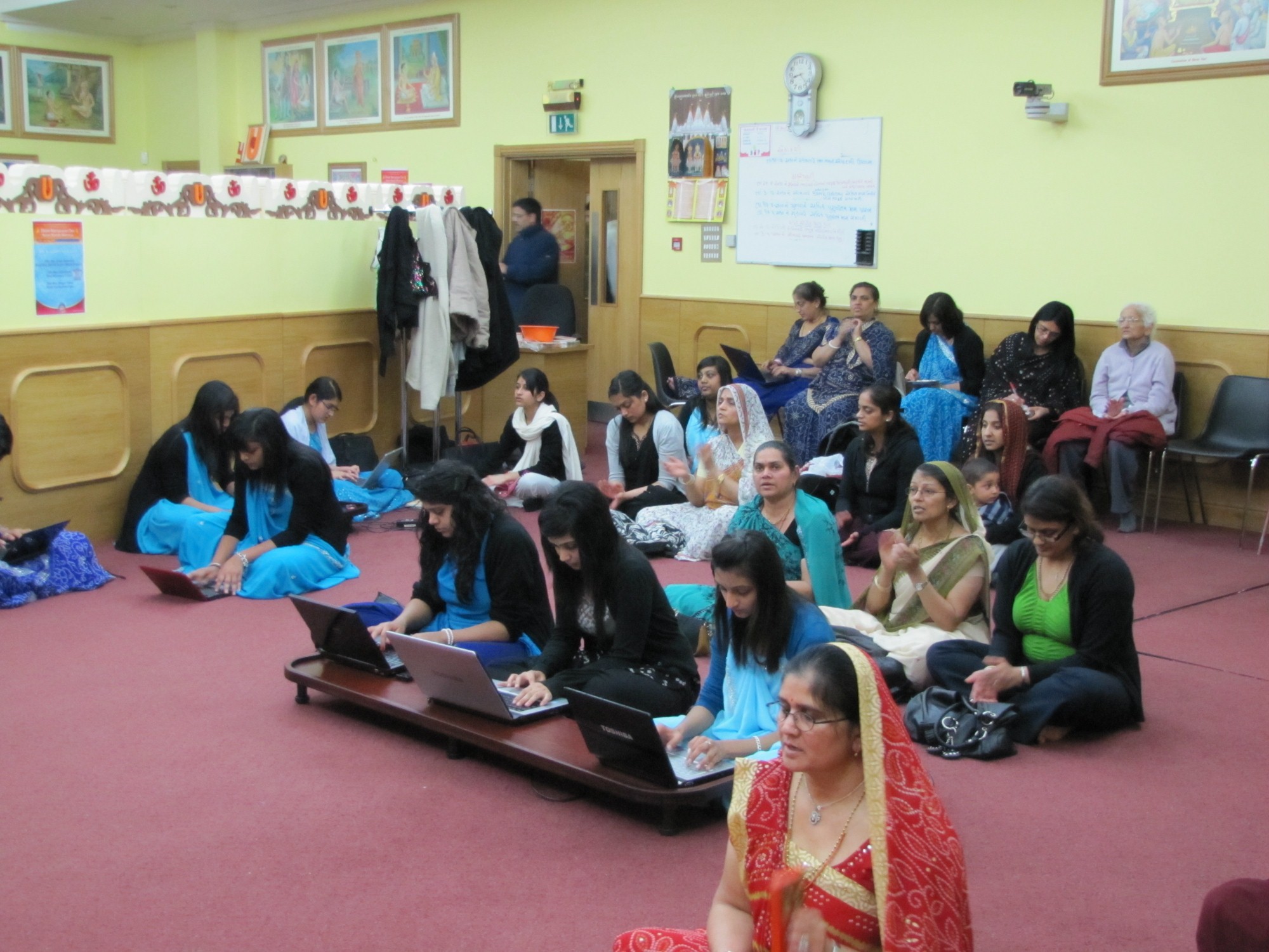IMG 2043  2000x1500  - ©1987-2017 SKS Swaminarayan Temple East London