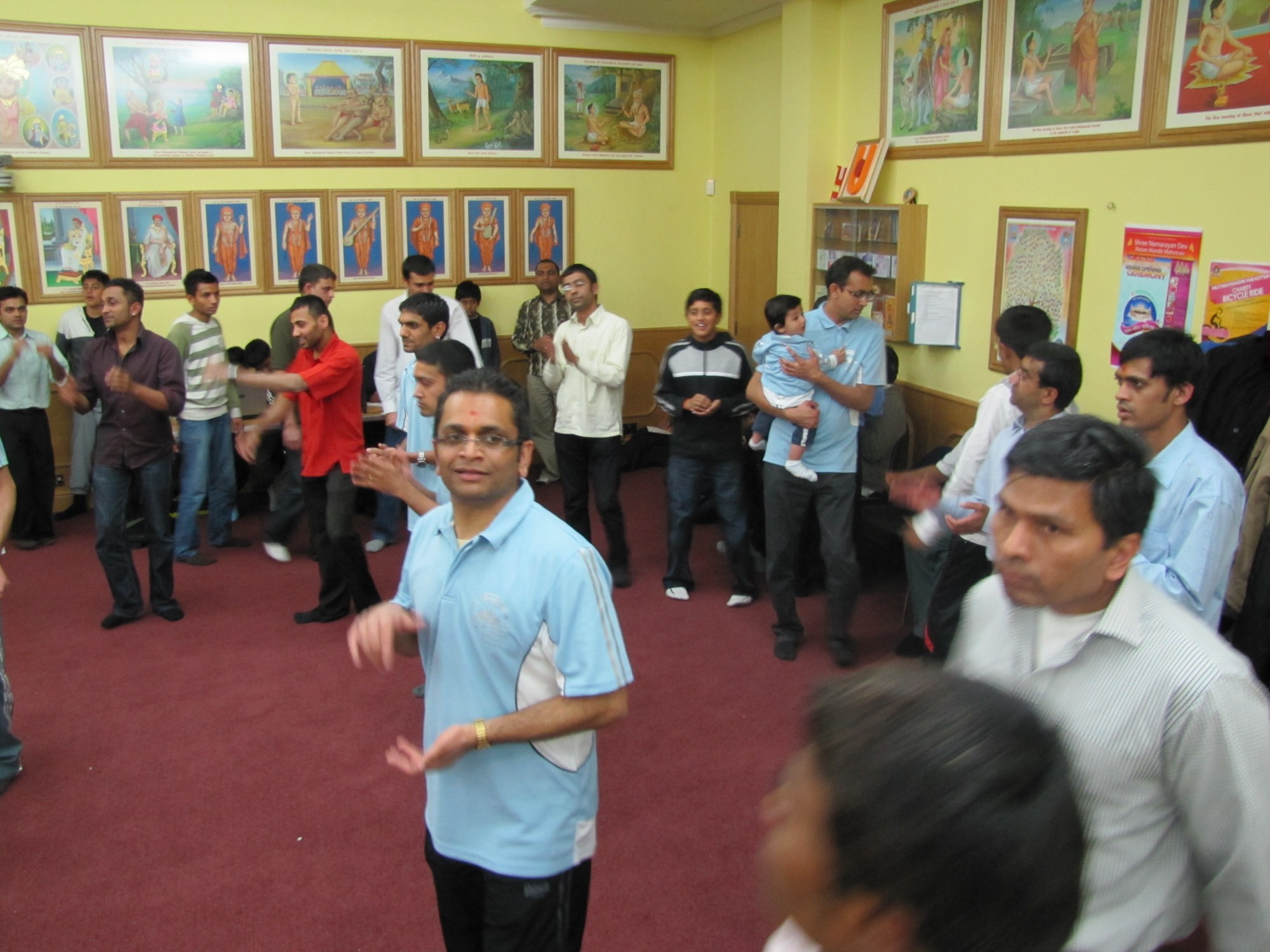 ©1987-2017 SKS Swaminarayan Temple East London