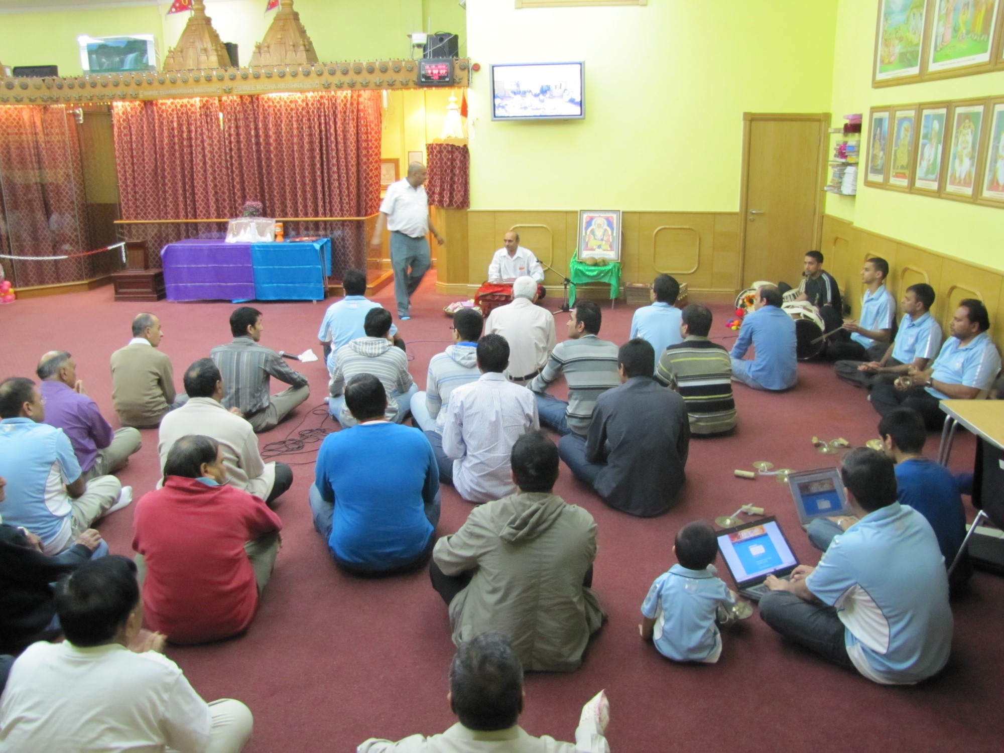 IMG 2118  2000x1500  - ©1987-2017 SKS Swaminarayan Temple East London