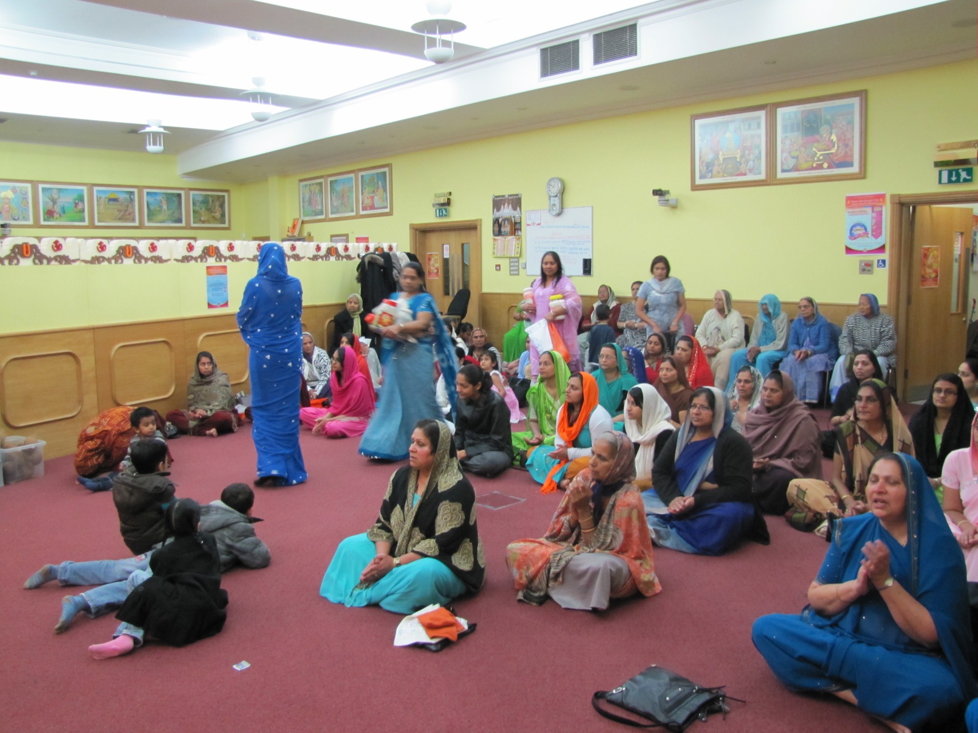 IMG 2140  2000x1500  - ©1987-2017 SKS Swaminarayan Temple East London
