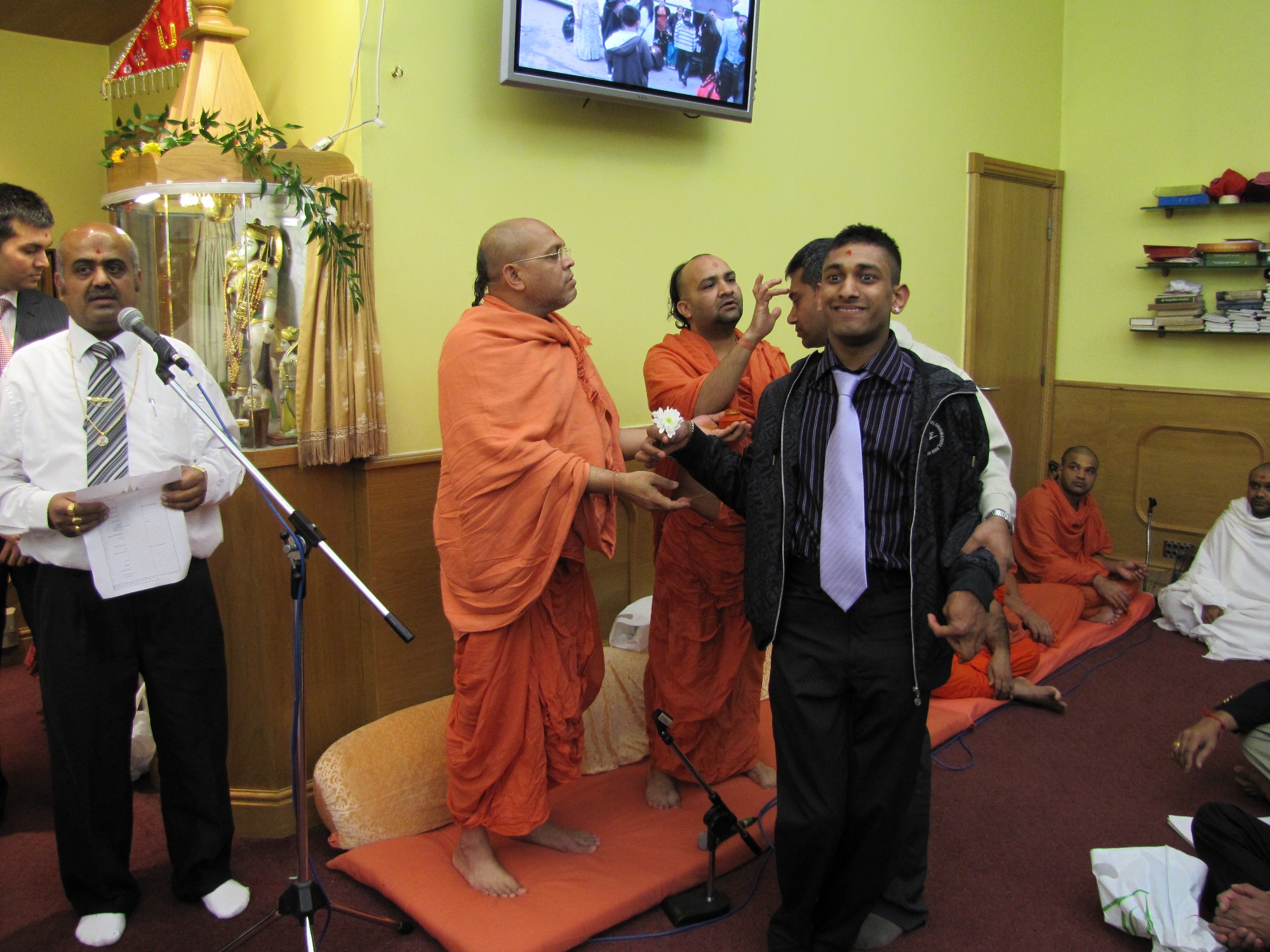 IMG 5501 - ©1987-2017 SKS Swaminarayan Temple East London