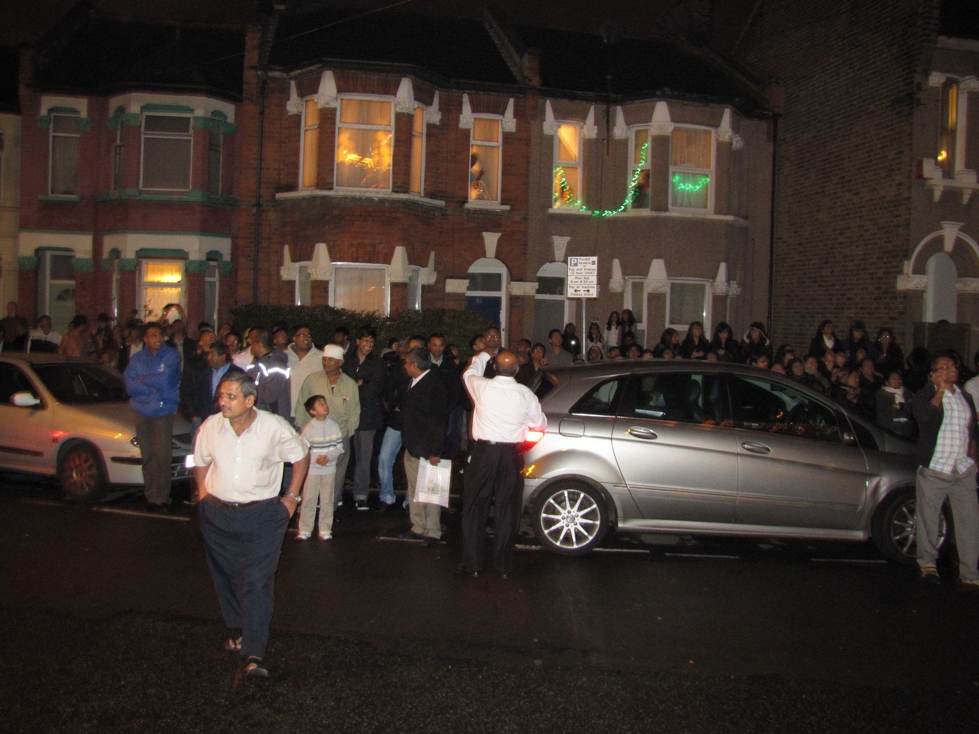 ©1987-2017 SKS Swaminarayan Temple East London