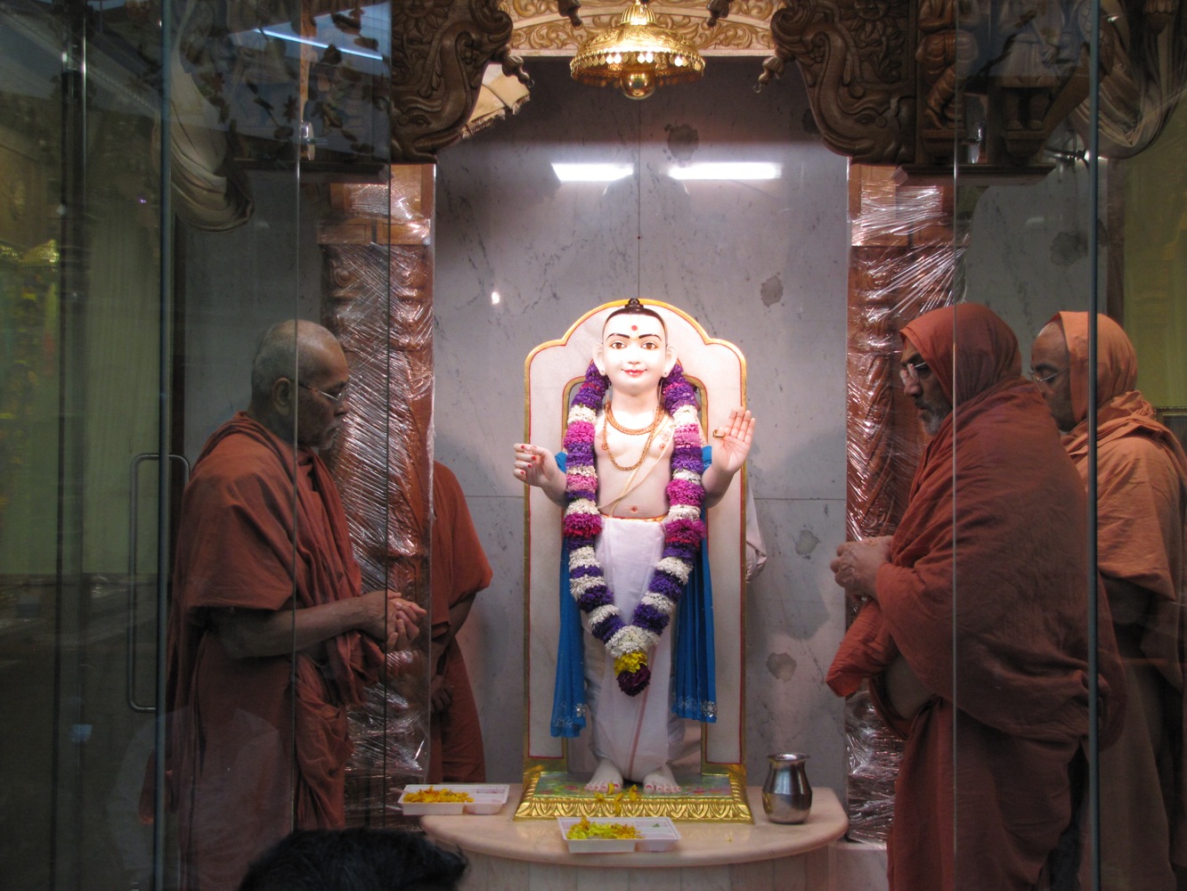 IMG 4240 - ©1987-2017 SKS Swaminarayan Temple East London