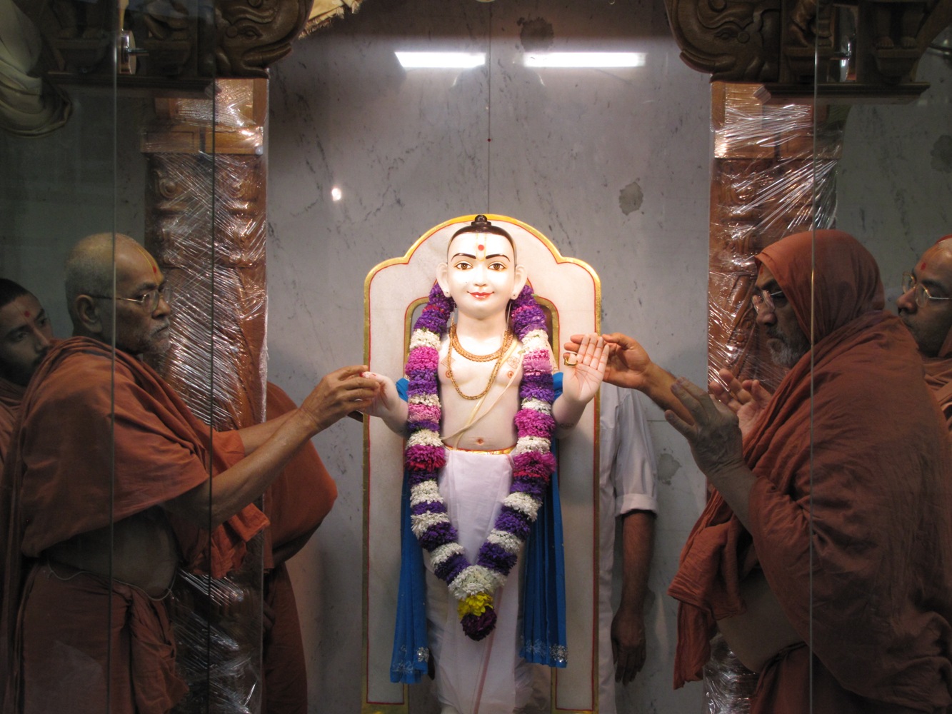 IMG 4245 - ©1987-2017 SKS Swaminarayan Temple East London