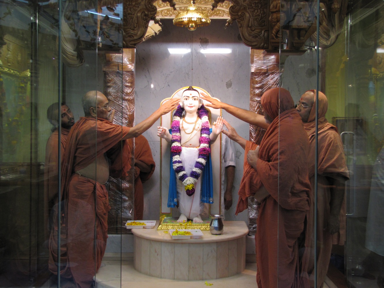 IMG 4247 - ©1987-2017 SKS Swaminarayan Temple East London