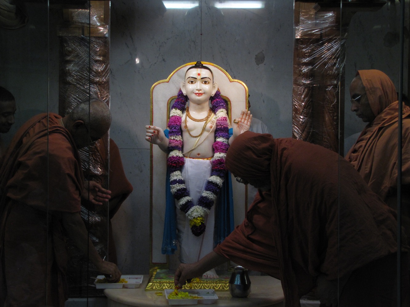 IMG 4249 - ©1987-2017 SKS Swaminarayan Temple East London