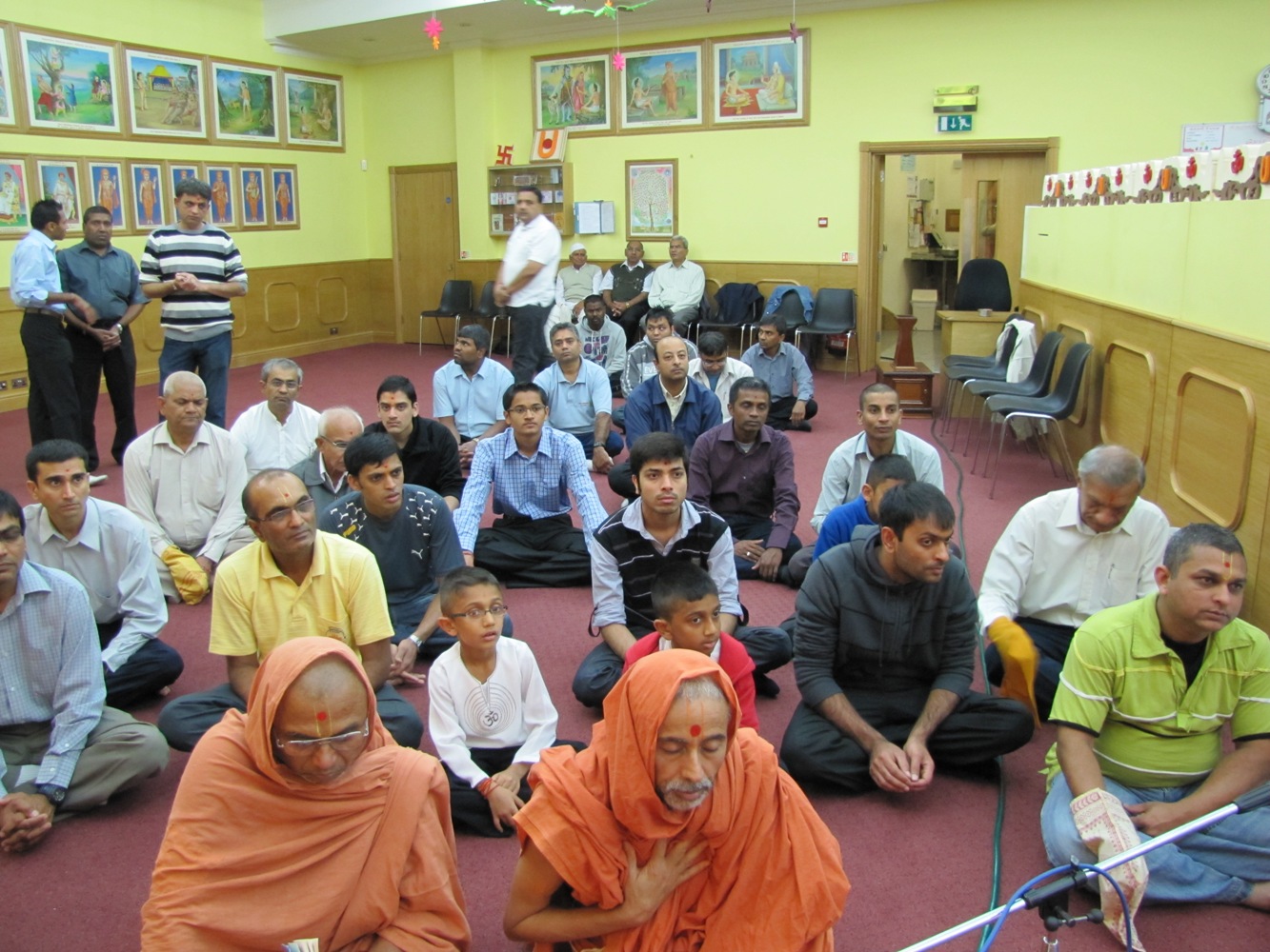 ©1987-2017 SKS Swaminarayan Temple East London