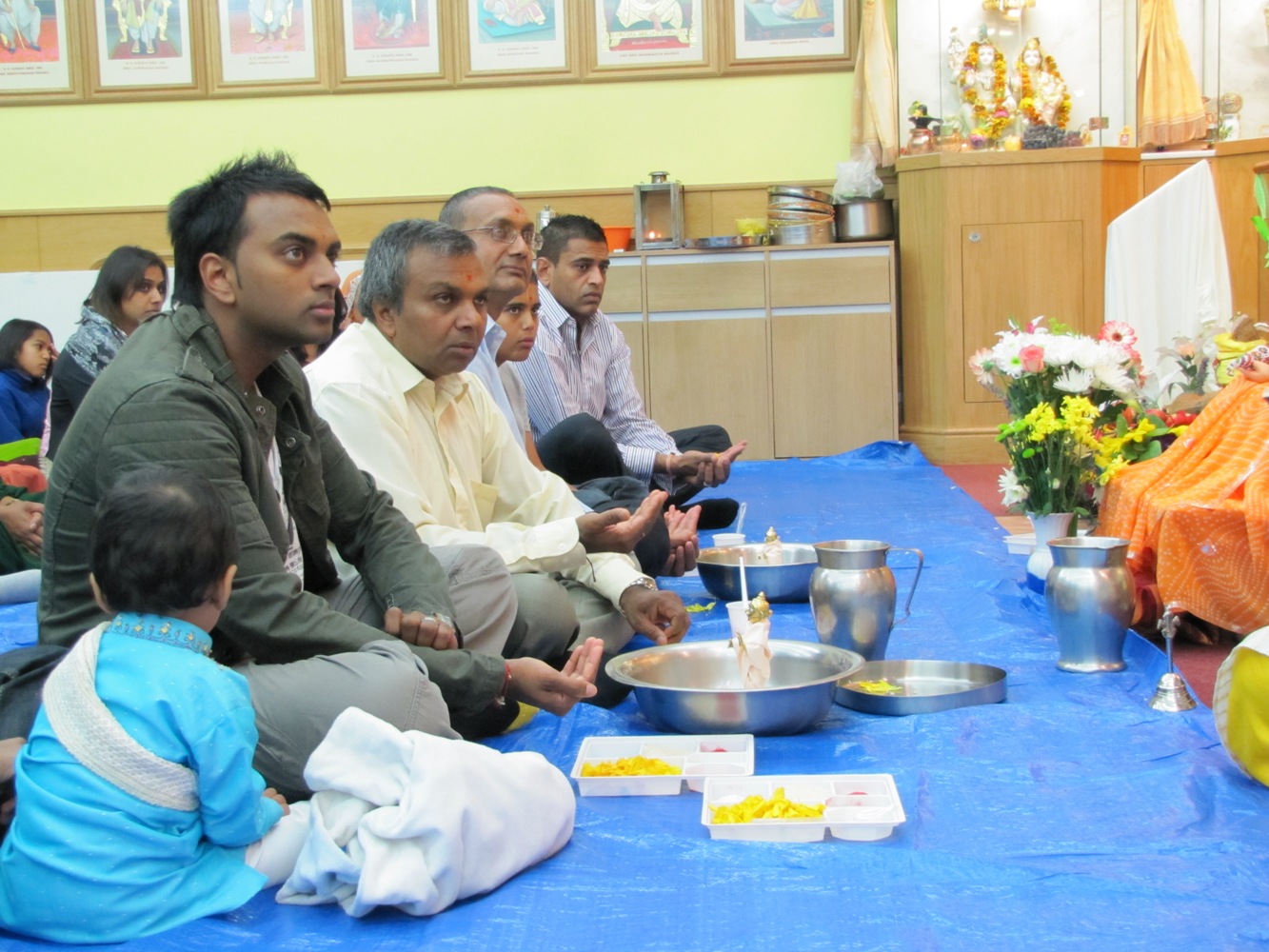 ©1987-2017 SKS Swaminarayan Temple East London