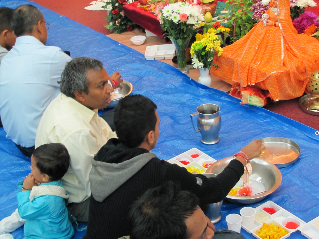 ©1987-2017 SKS Swaminarayan Temple East London