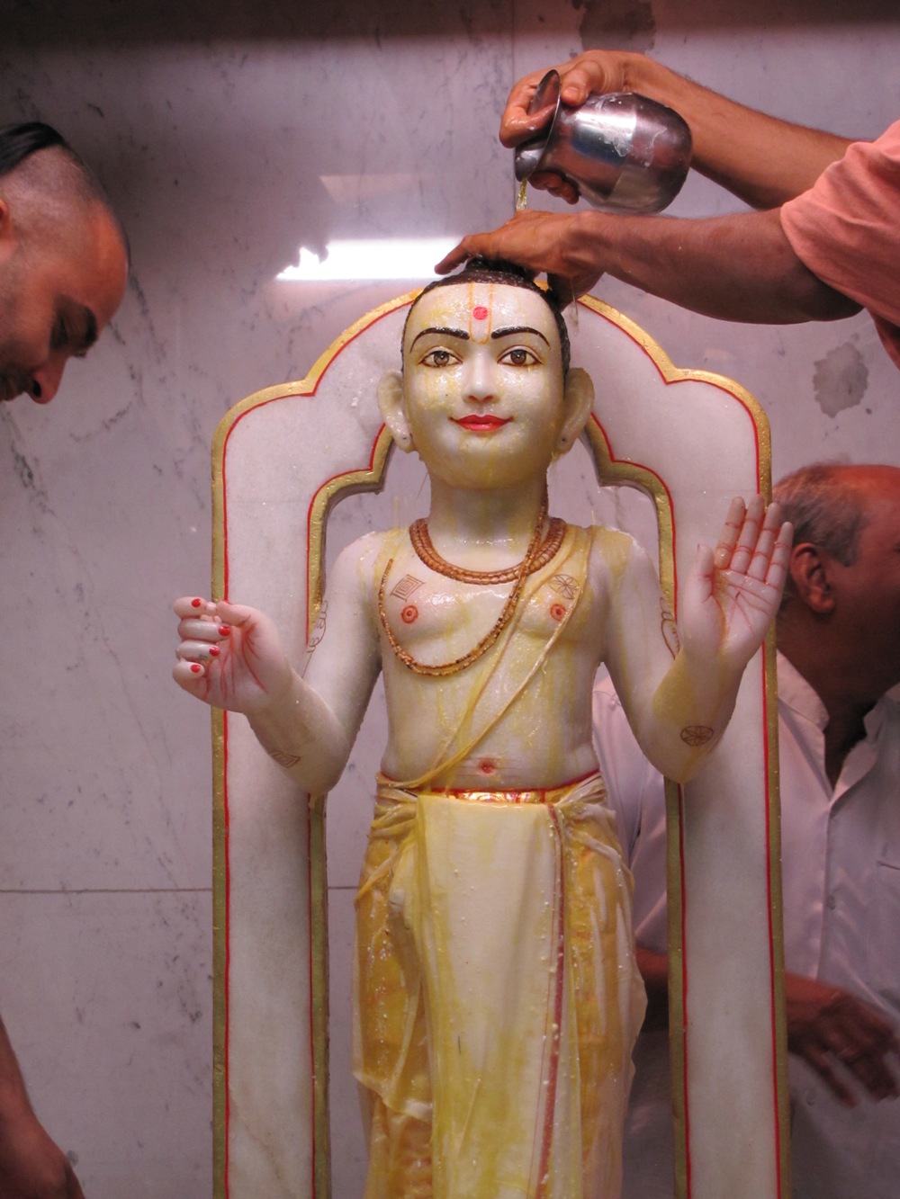 ©1987-2017 SKS Swaminarayan Temple East London