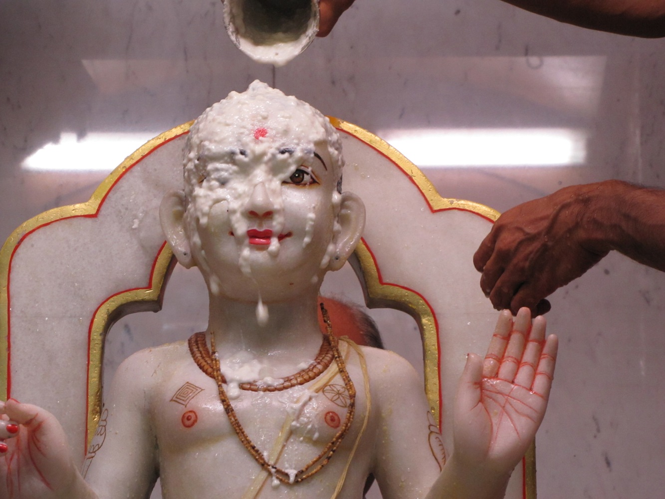 ©1987-2017 SKS Swaminarayan Temple East London