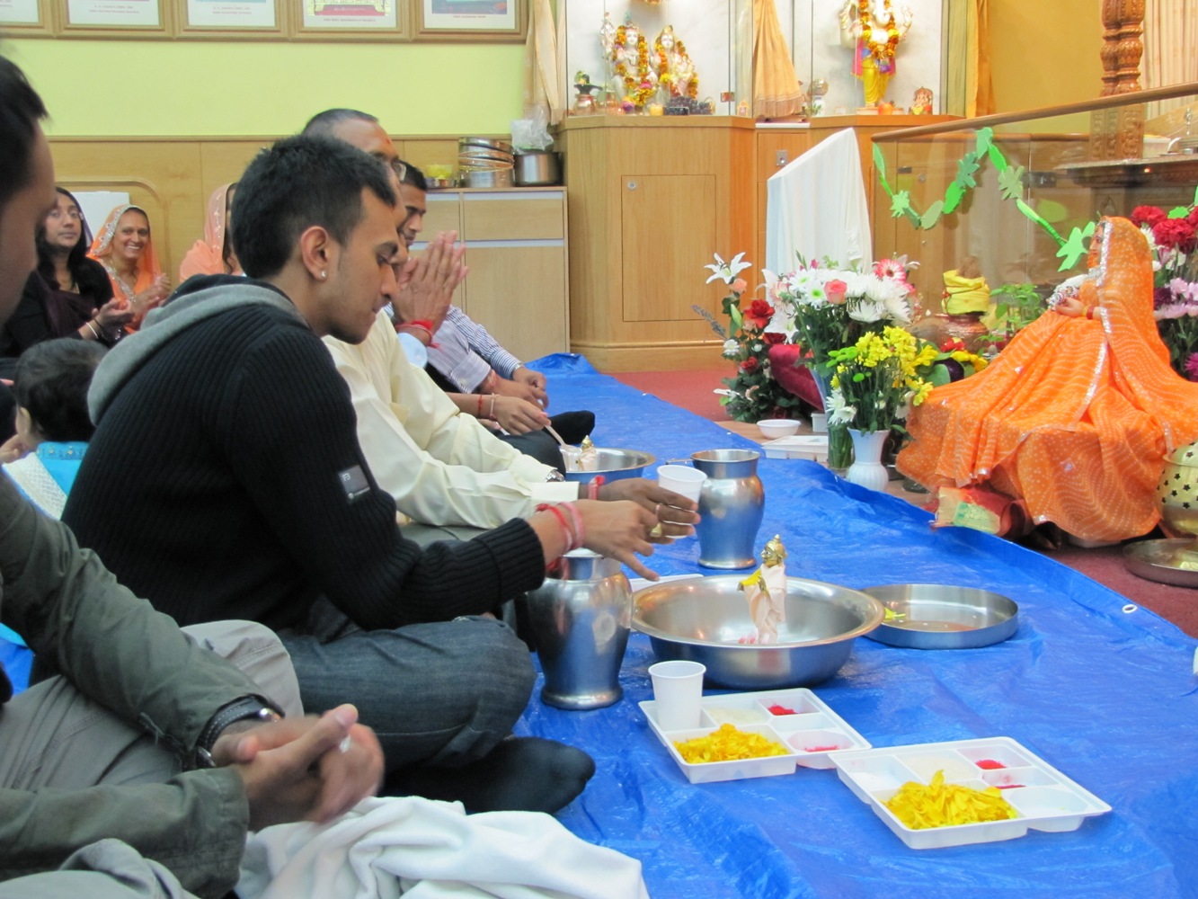 ©1987-2017 SKS Swaminarayan Temple East London