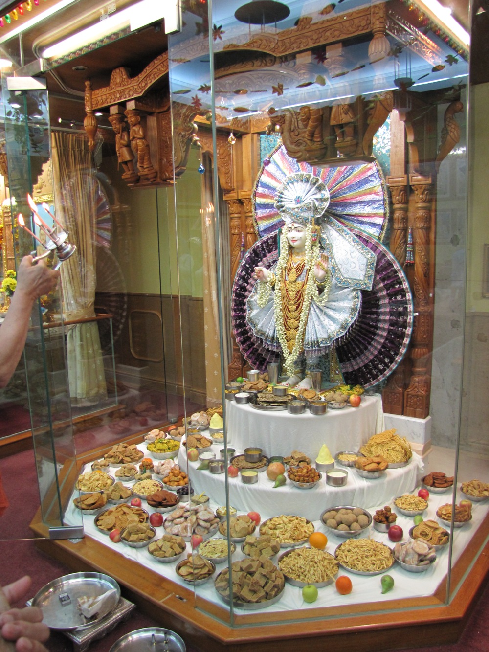 IMG 4427 - ©1987-2017 SKS Swaminarayan Temple East London