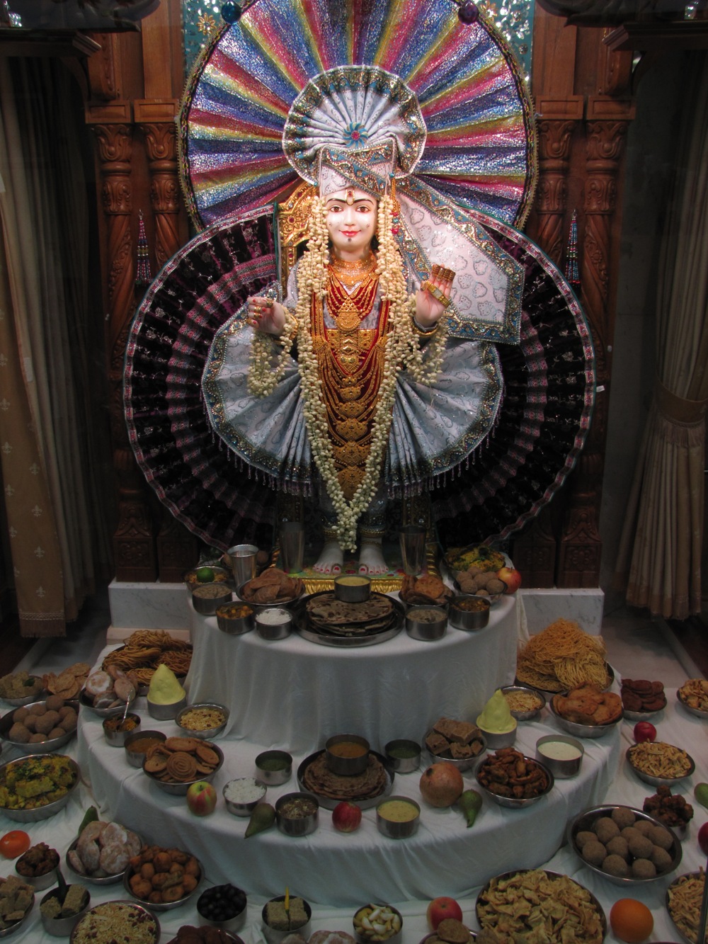 IMG 4439 - ©1987-2017 SKS Swaminarayan Temple East London