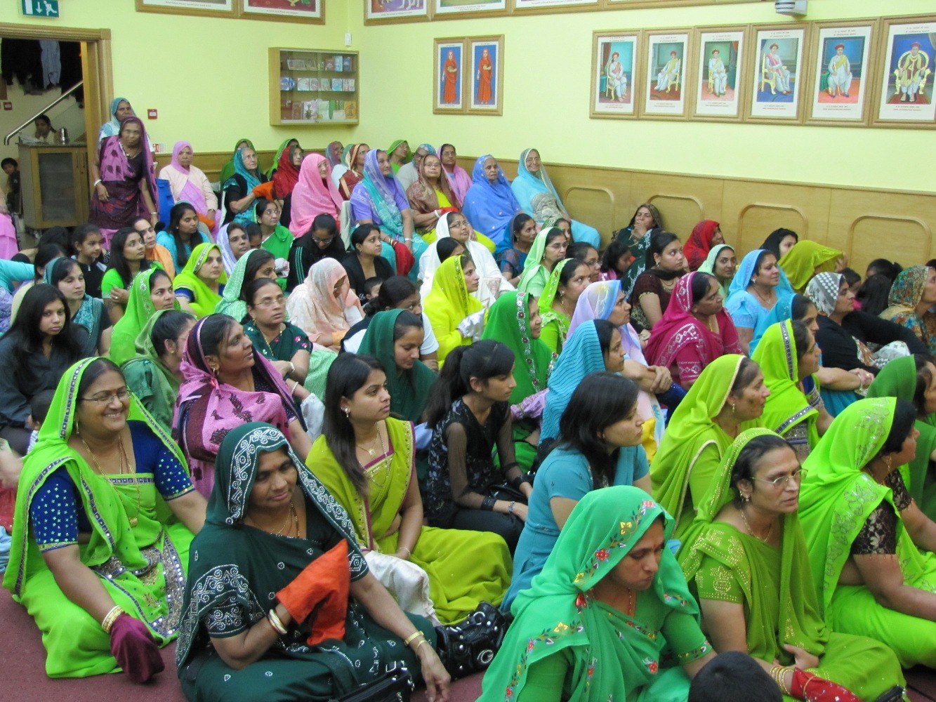 ©1987-2017 SKS Swaminarayan Temple East London