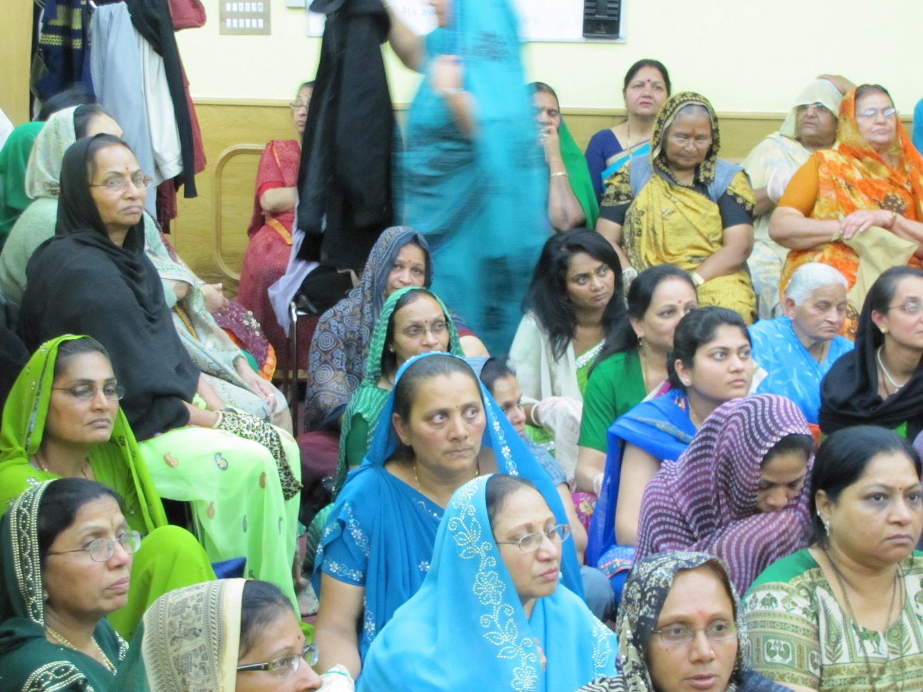©1987-2017 SKS Swaminarayan Temple East London