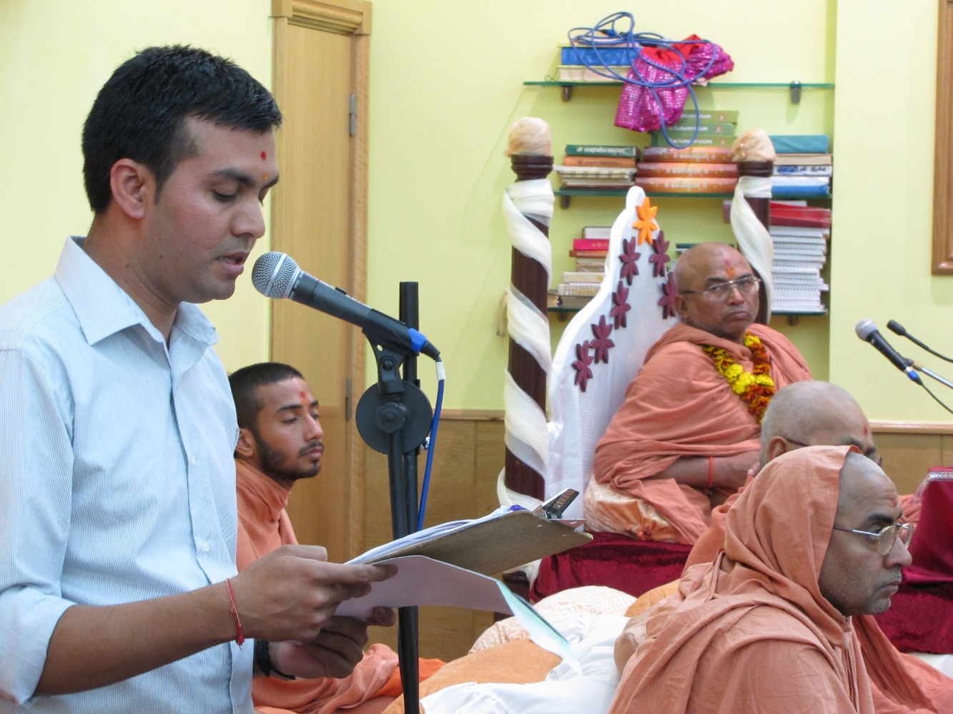 ©1987-2017 SKS Swaminarayan Temple East London