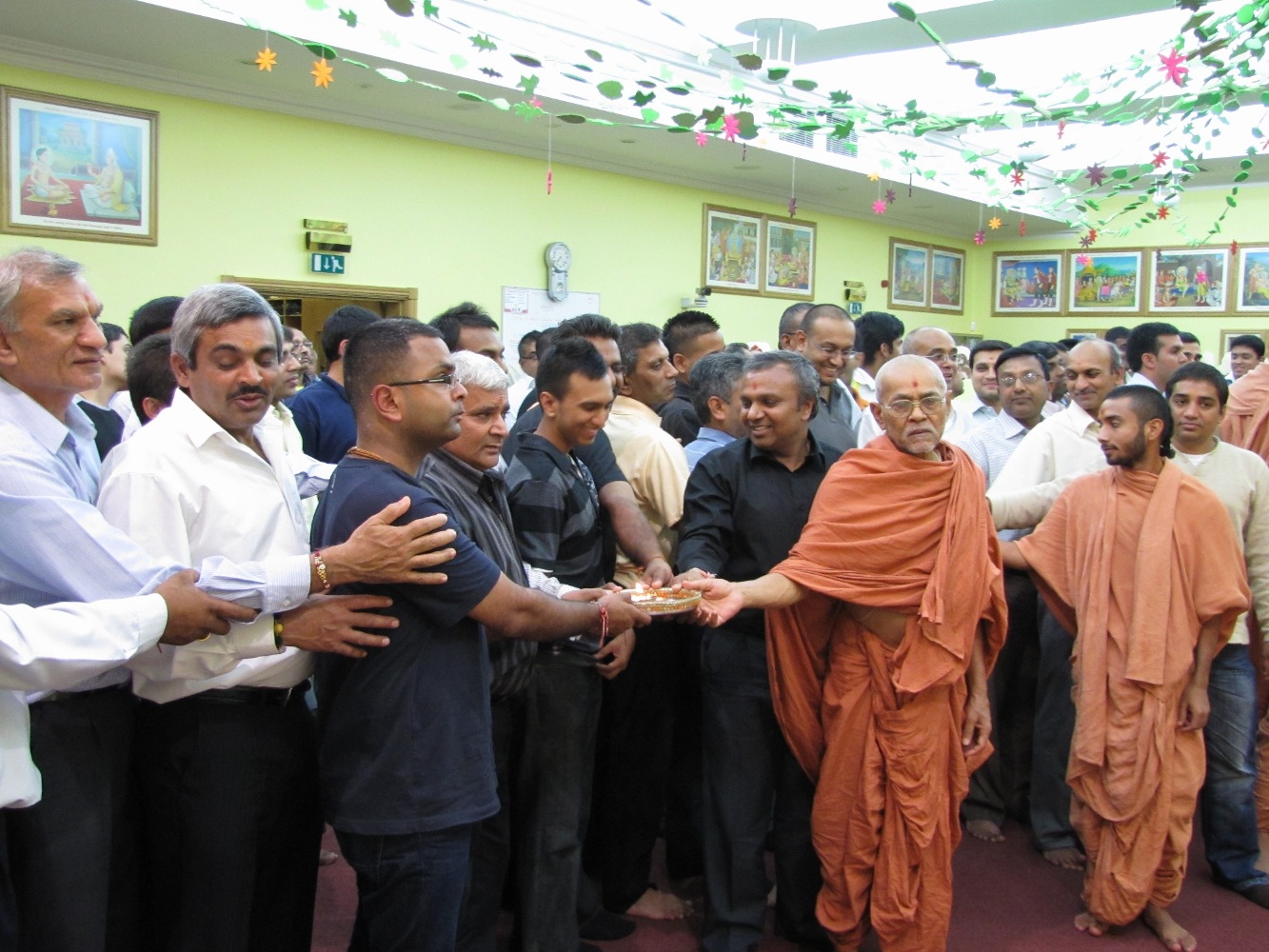 ©1987-2017 SKS Swaminarayan Temple East London