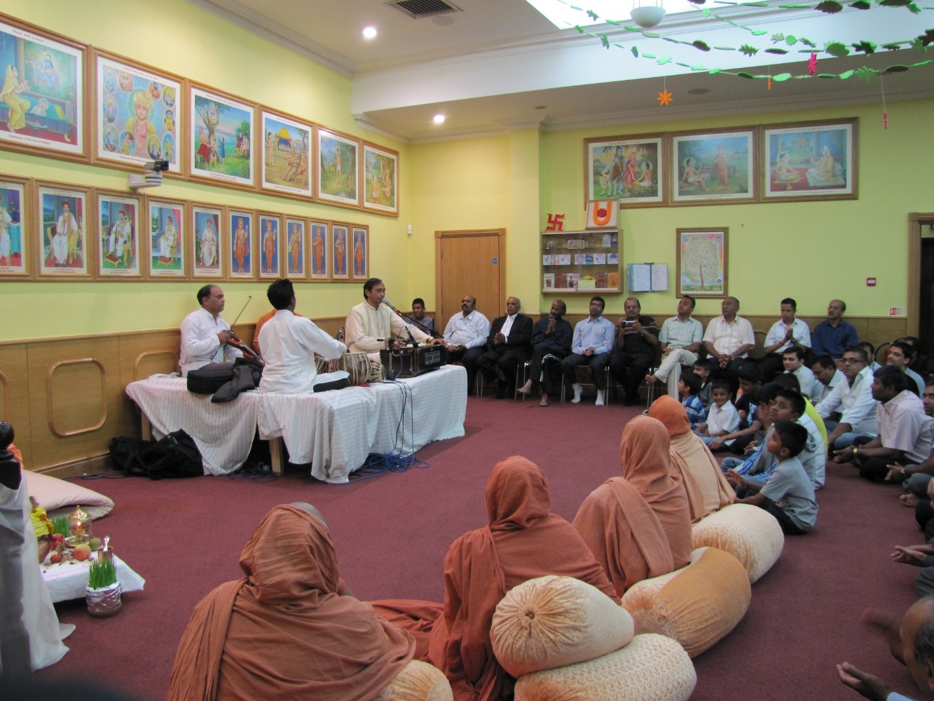 ©1987-2017 SKS Swaminarayan Temple East London
