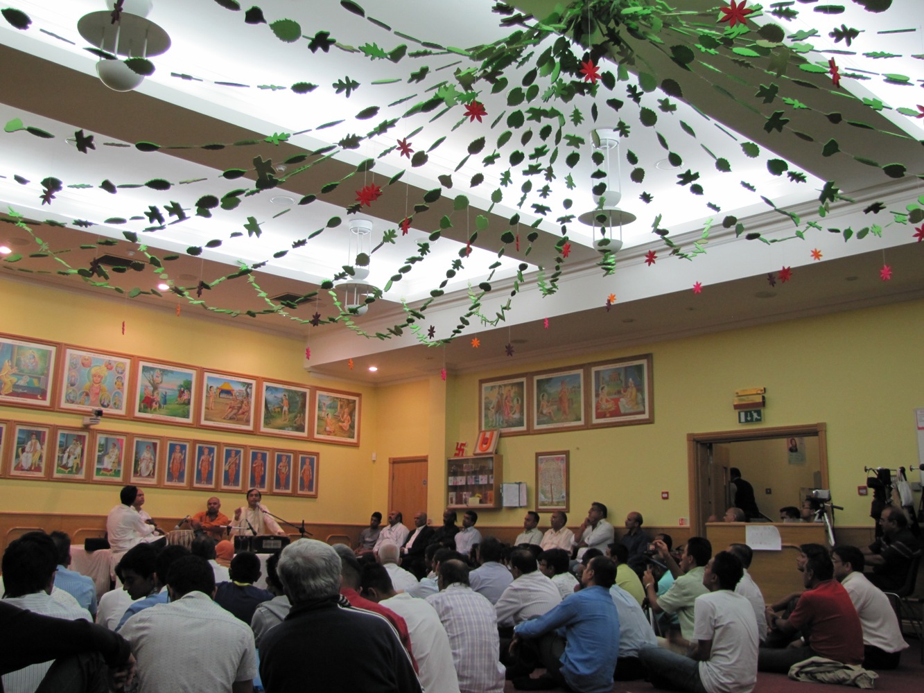 ©1987-2017 SKS Swaminarayan Temple East London