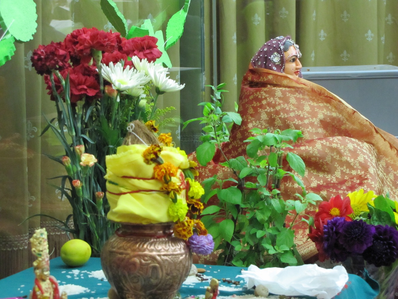 ©1987-2017 SKS Swaminarayan Temple East London