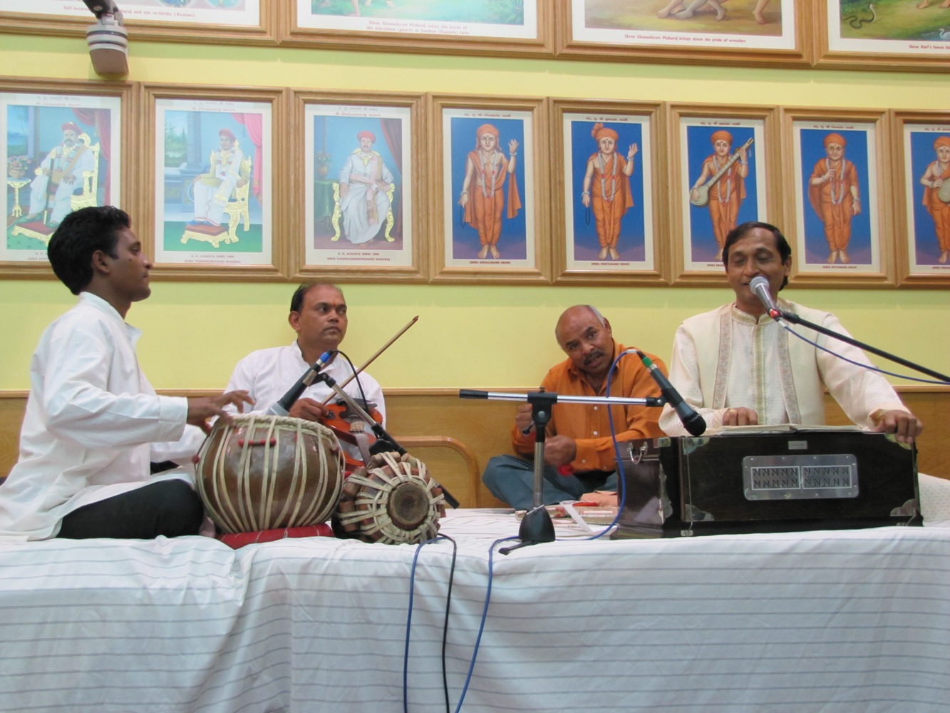 ©1987-2017 SKS Swaminarayan Temple East London