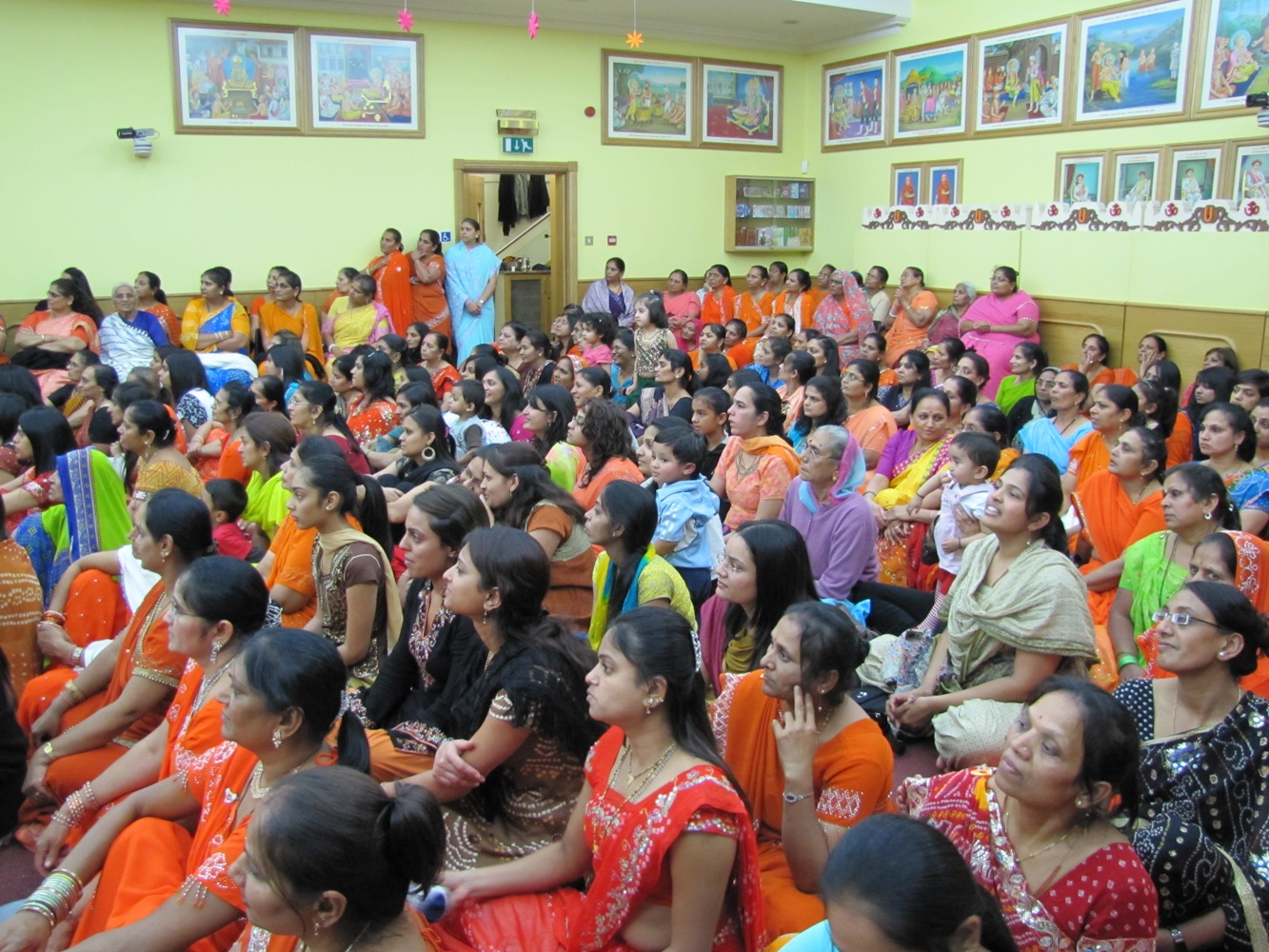 IMG 4524 - ©1987-2017 SKS Swaminarayan Temple East London