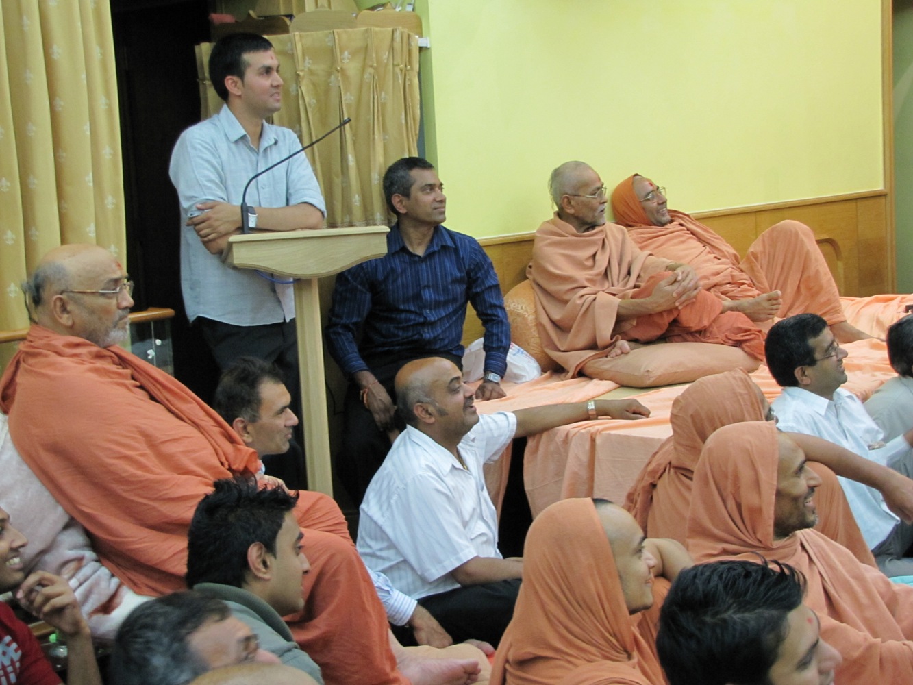 ©1987-2017 SKS Swaminarayan Temple East London