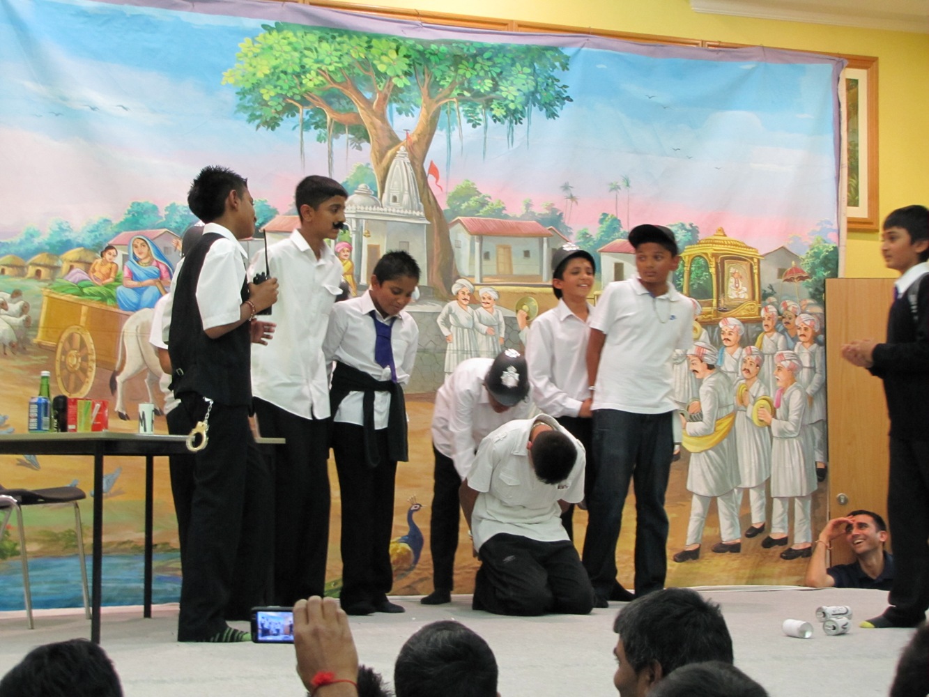 ©1987-2017 SKS Swaminarayan Temple East London