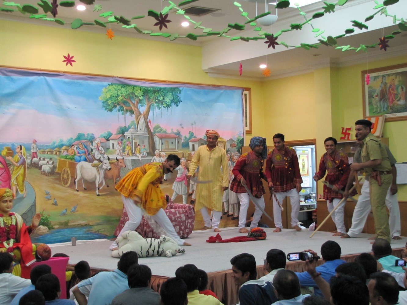 ©1987-2017 SKS Swaminarayan Temple East London