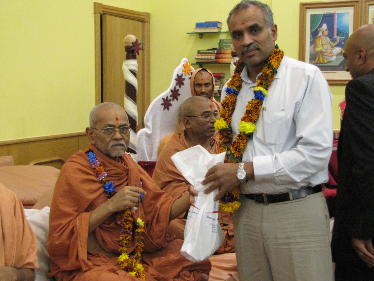 IMG 5000 - ©1987-2017 SKS Swaminarayan Temple East London