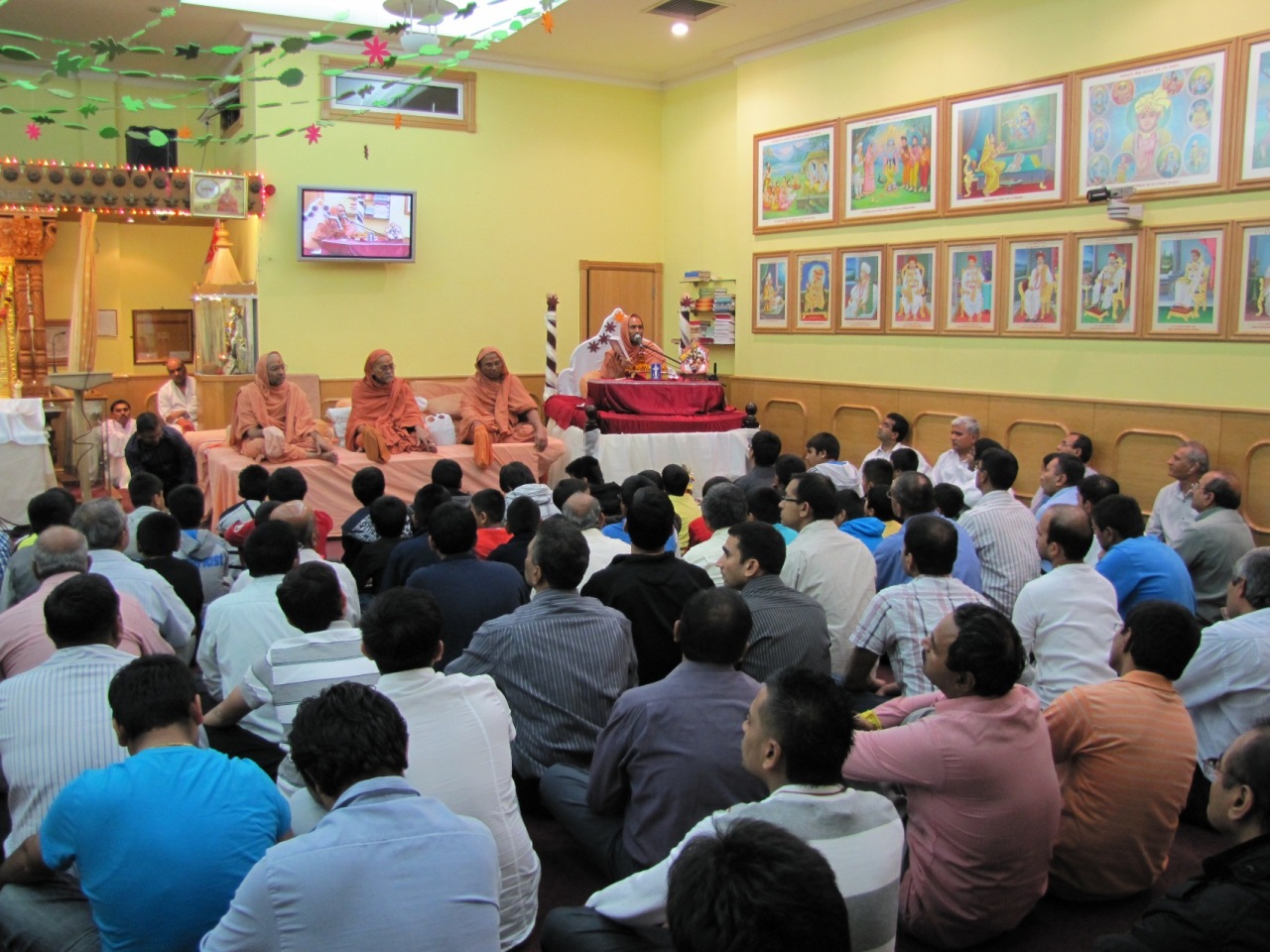 ©1987-2017 SKS Swaminarayan Temple East London