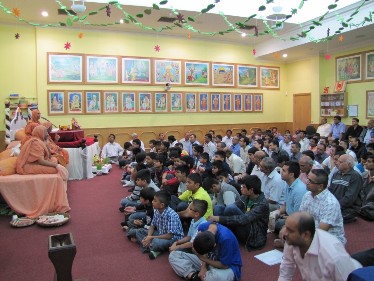 ©1987-2017 SKS Swaminarayan Temple East London