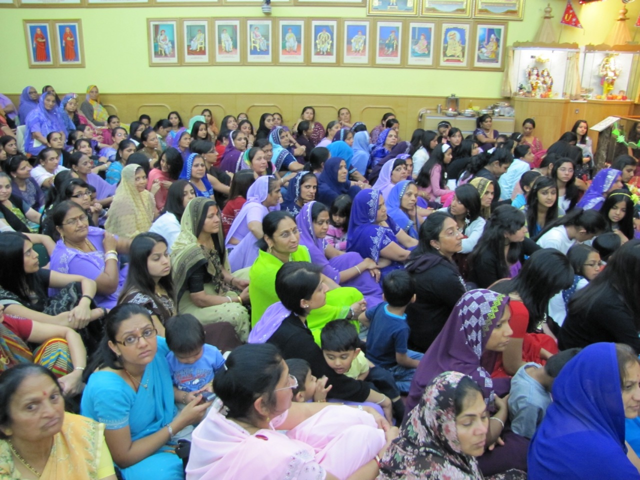 IMG 4852 - ©1987-2017 SKS Swaminarayan Temple East London