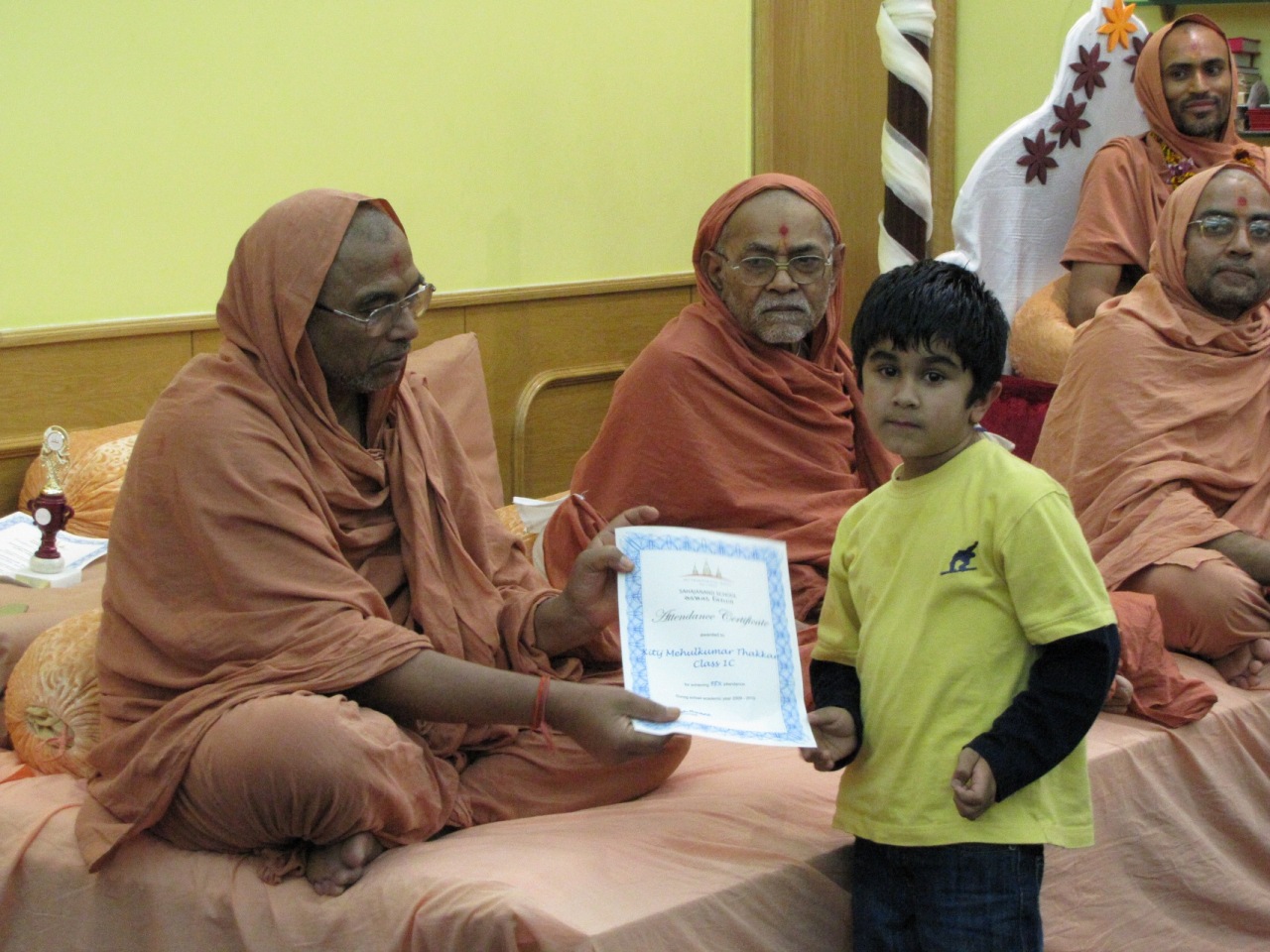 ©1987-2017 SKS Swaminarayan Temple East London