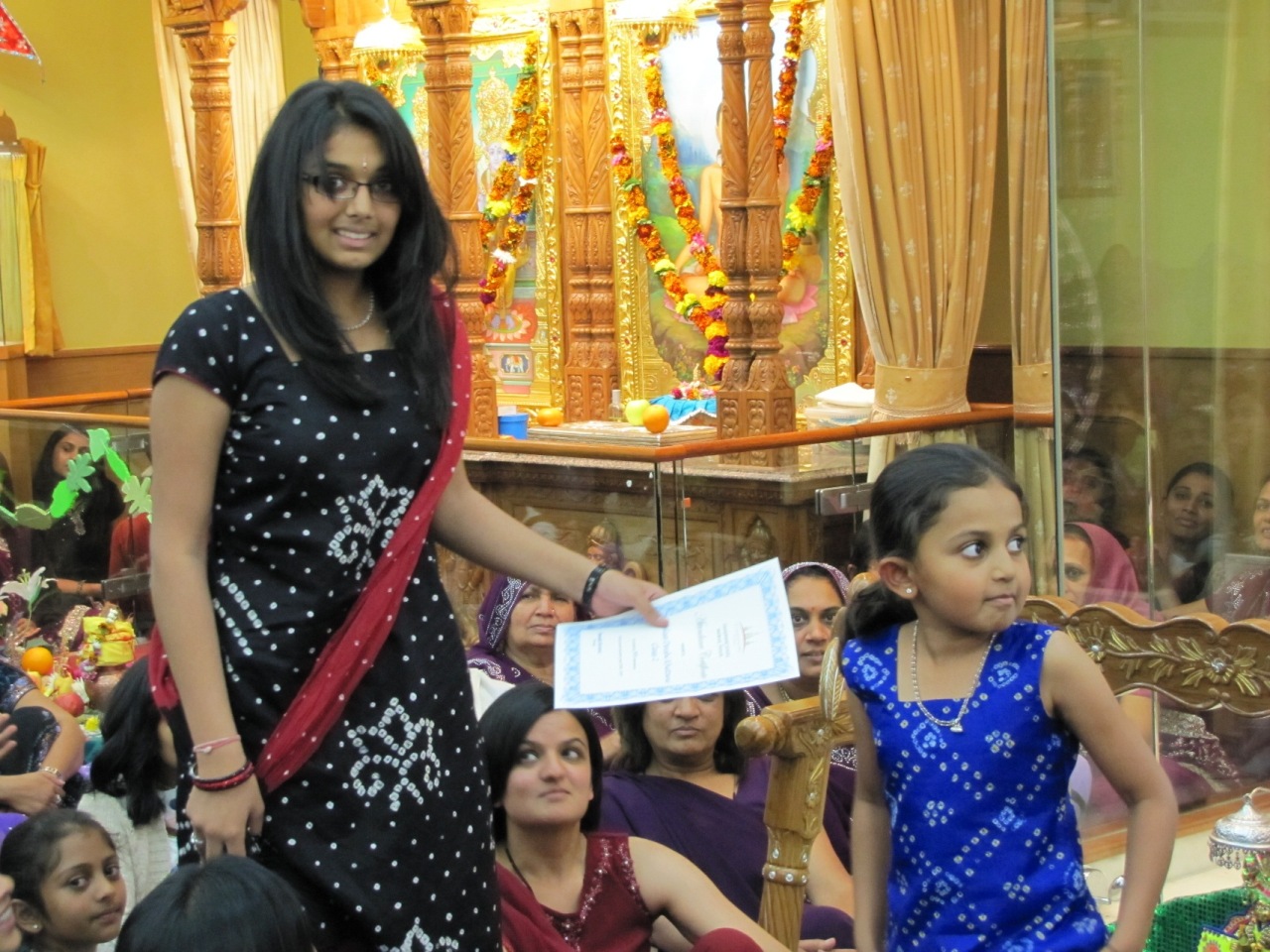 ©1987-2017 SKS Swaminarayan Temple East London