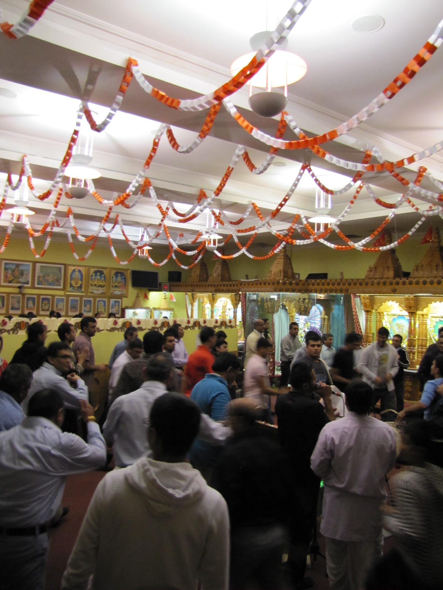 ©1987-2017 SKS Swaminarayan Temple East London