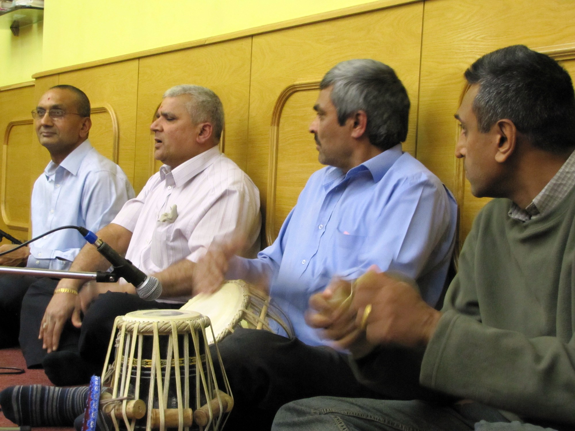 ©1987-2017 SKS Swaminarayan Temple East London