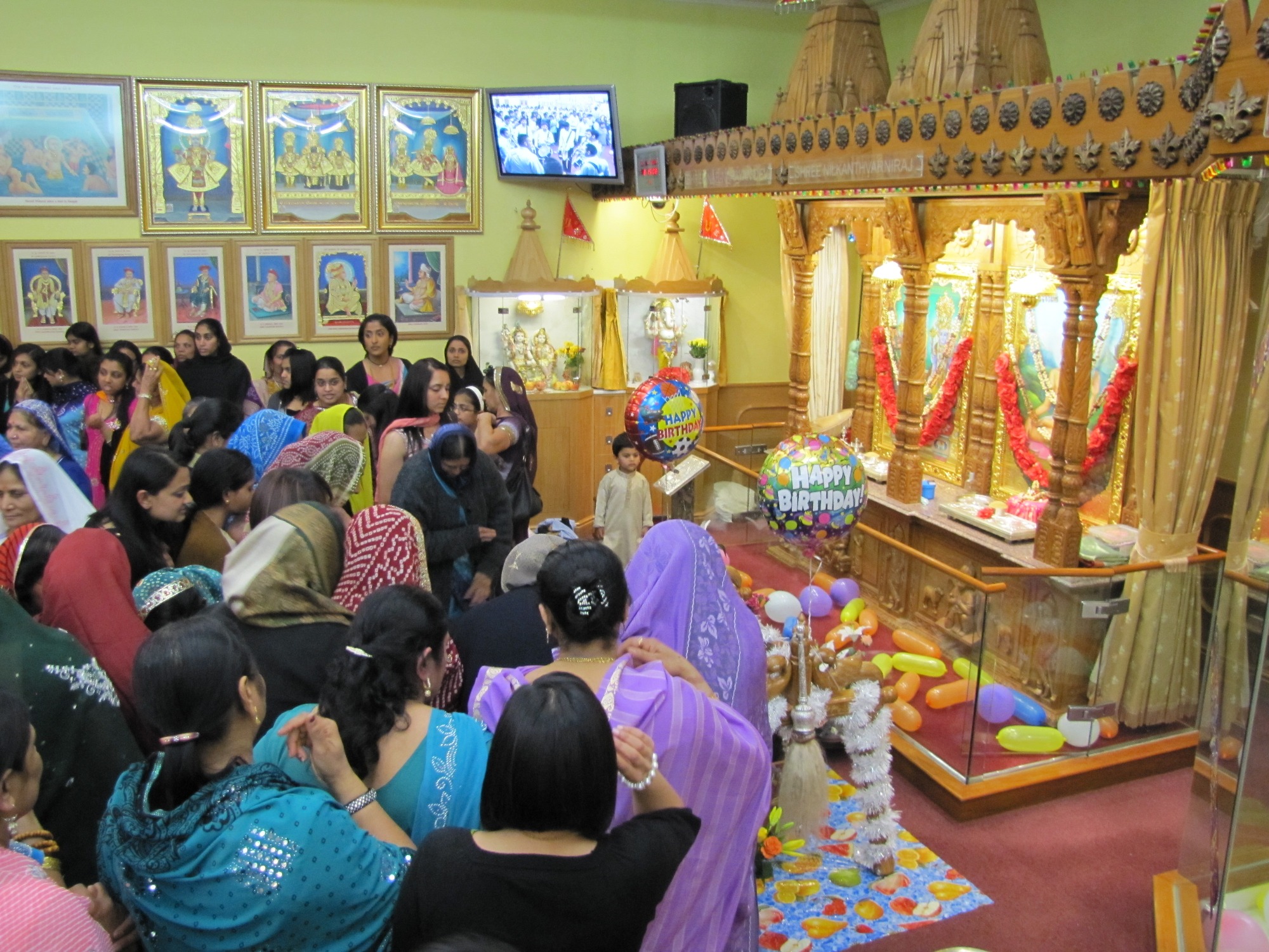 ©1987-2017 SKS Swaminarayan Temple East London
