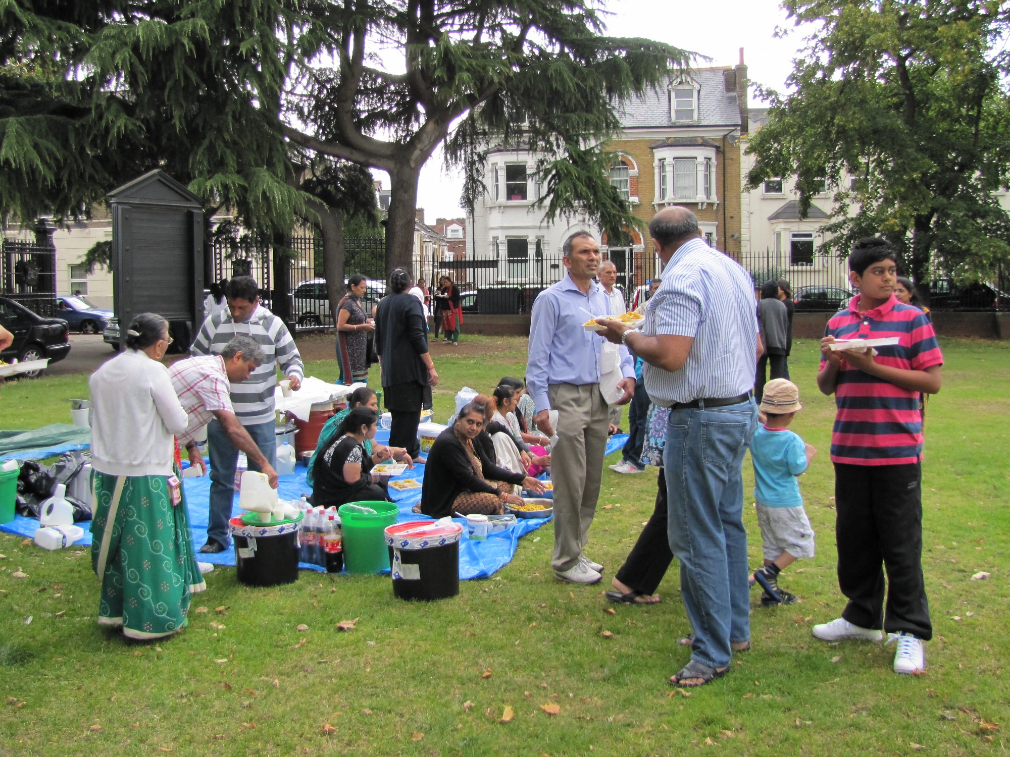 ©1987-2017 SKS Swaminarayan Temple East London