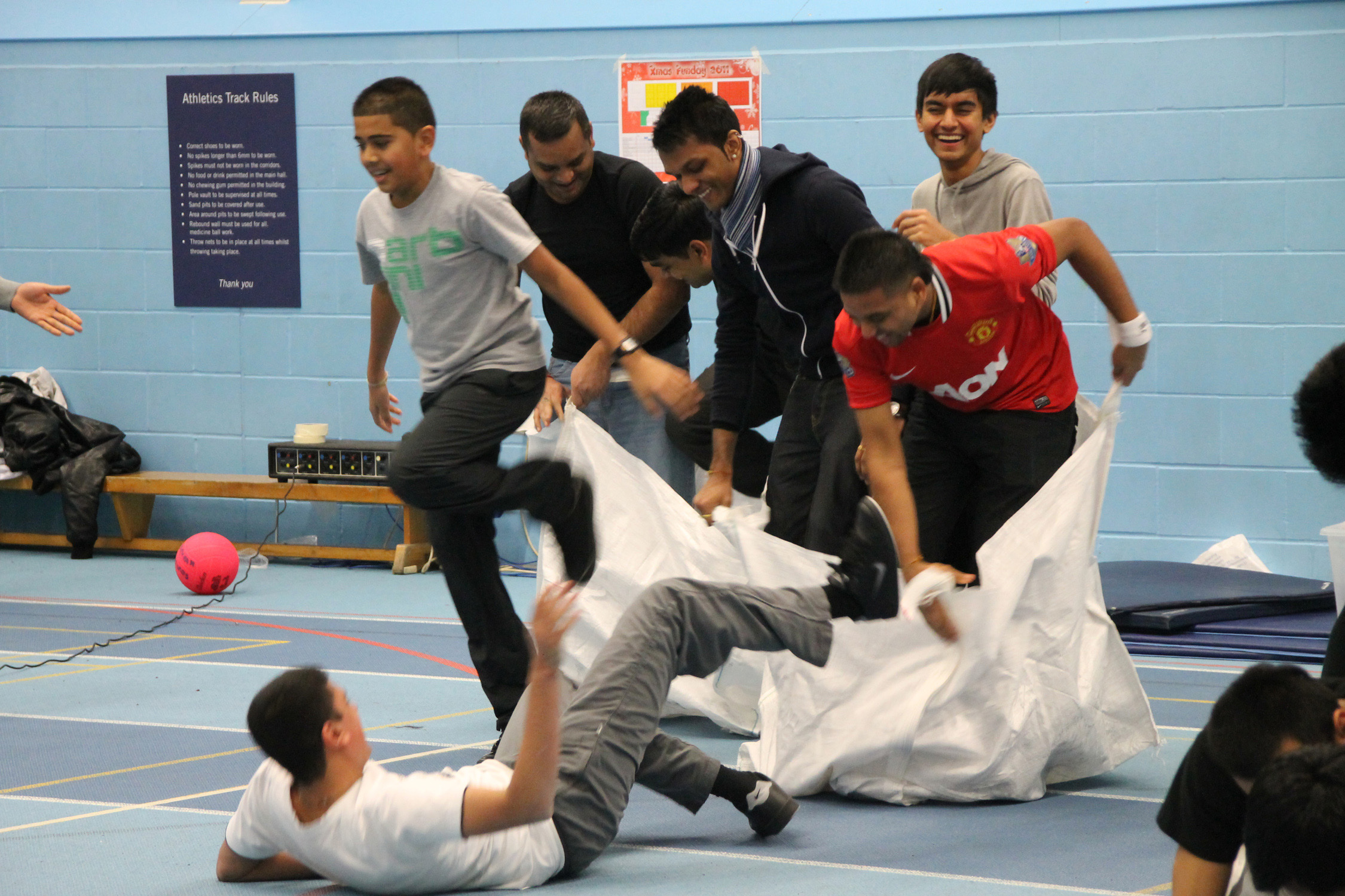 ©1987-2017 SKS Swaminarayan Temple East London