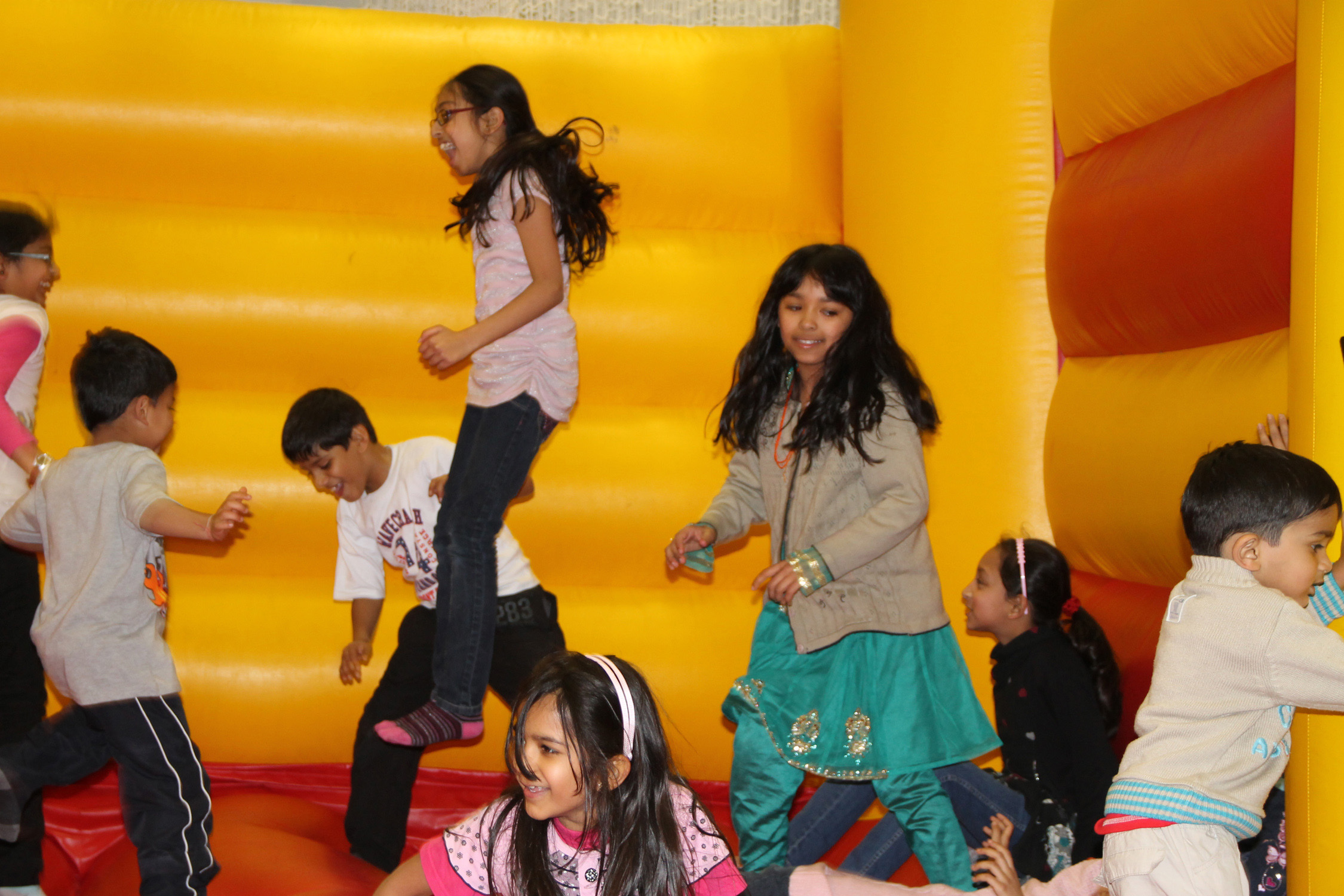 ©1987-2017 SKS Swaminarayan Temple East London