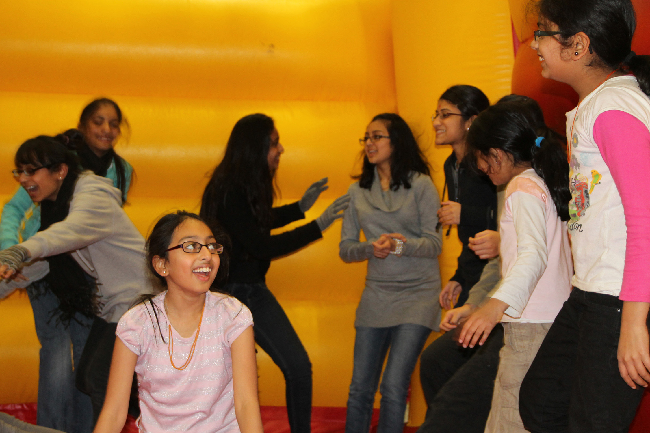 ©1987-2017 SKS Swaminarayan Temple East London