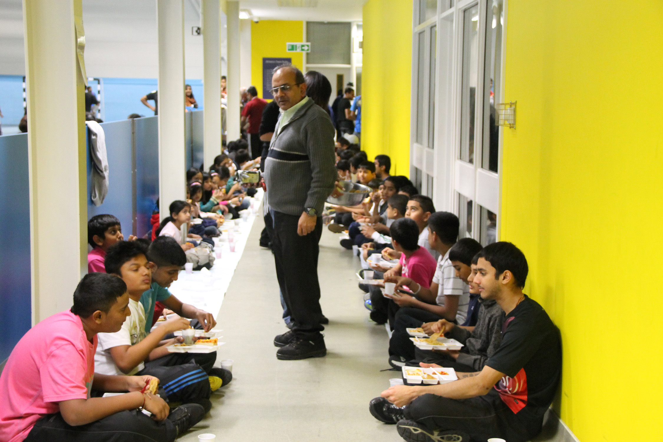 ©1987-2017 SKS Swaminarayan Temple East London